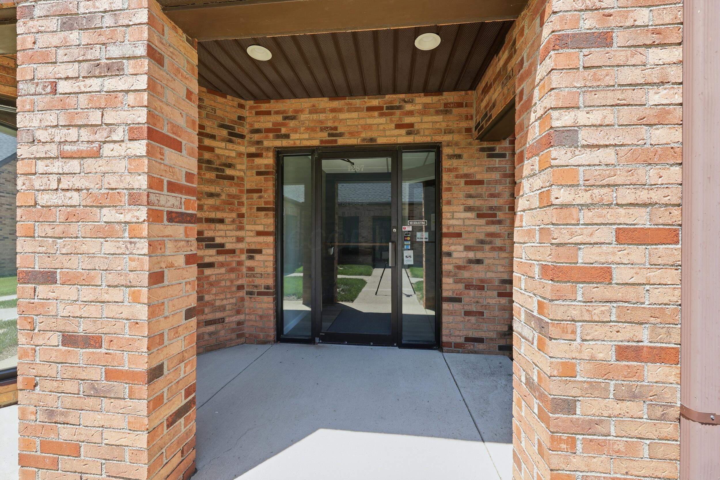 1287 Worthington Woods Boulevard Property Photo 24