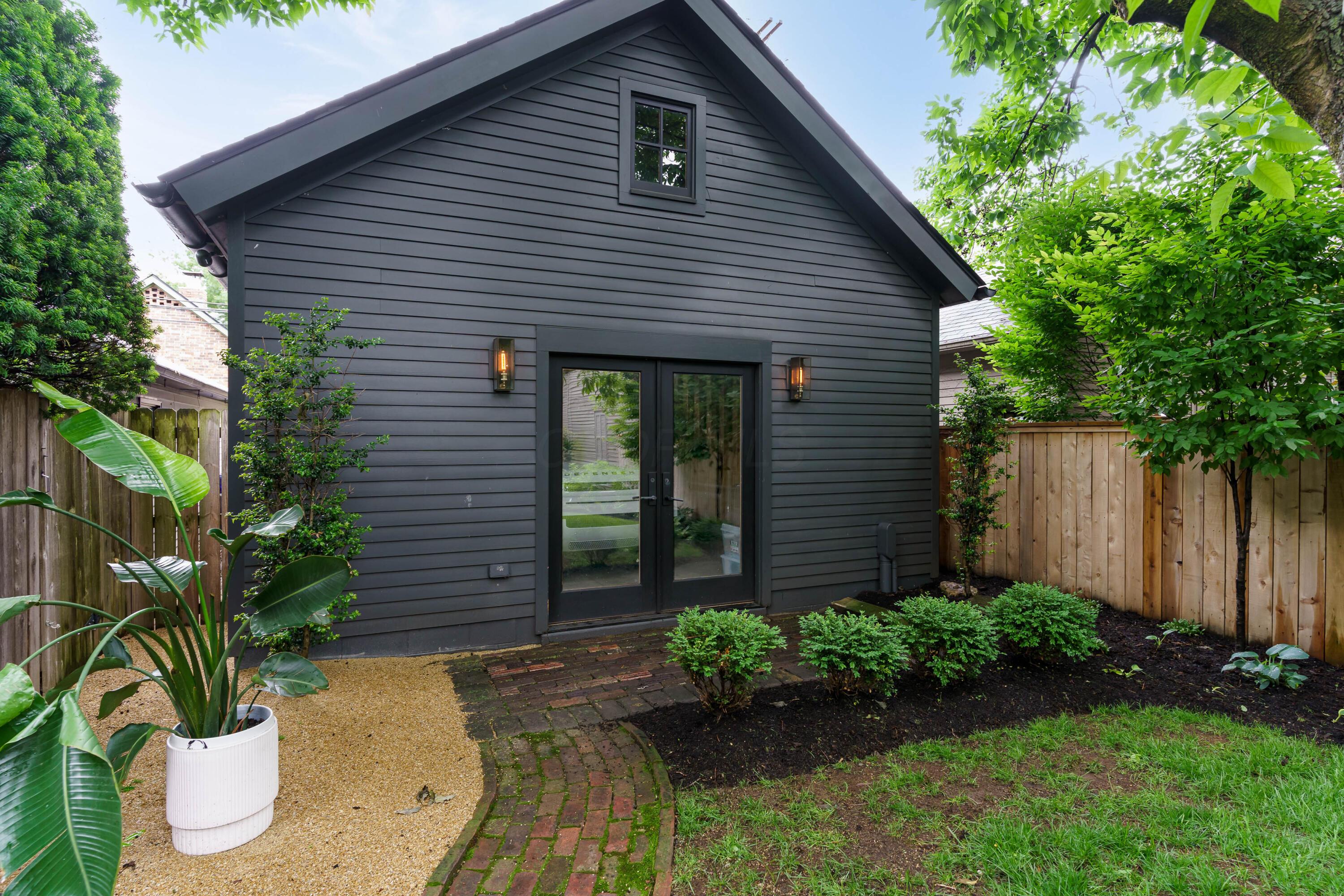 564 S 6th Street Property Photo 40