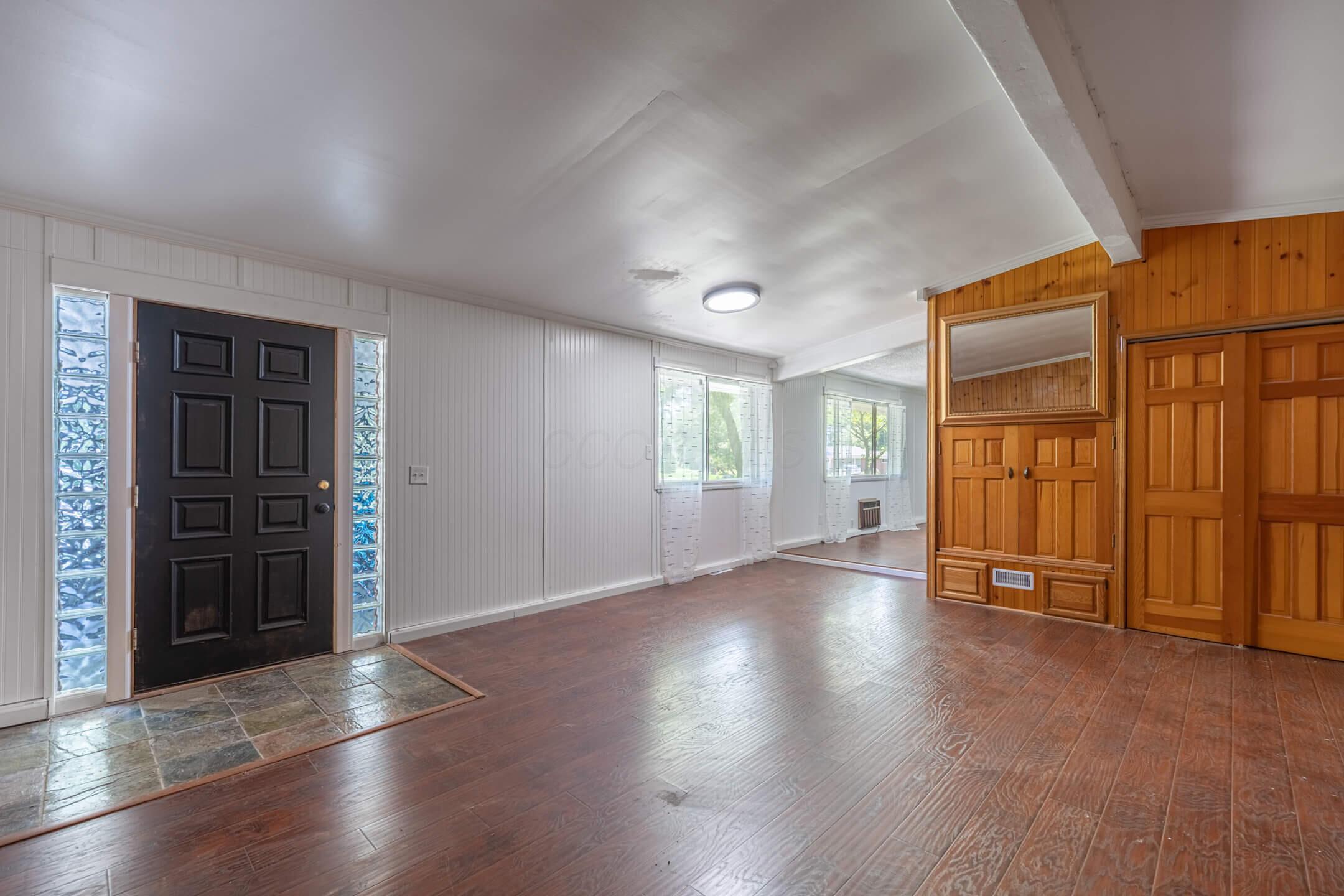 2617 Shadycrest Drive Property Photo 4
