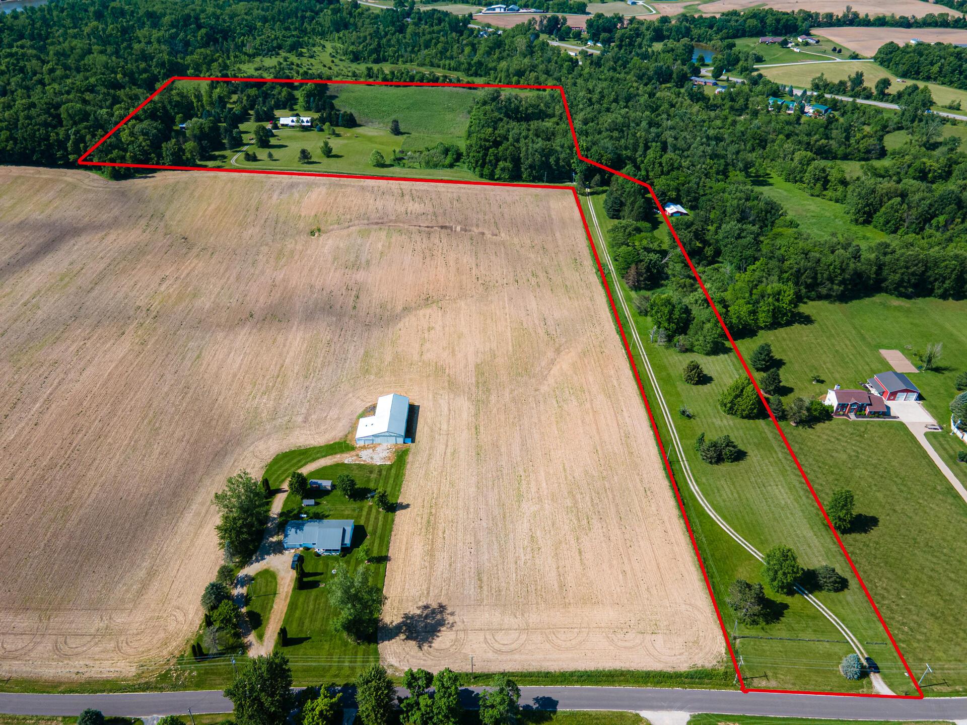 5329 Township Road 115 Property Photo 4