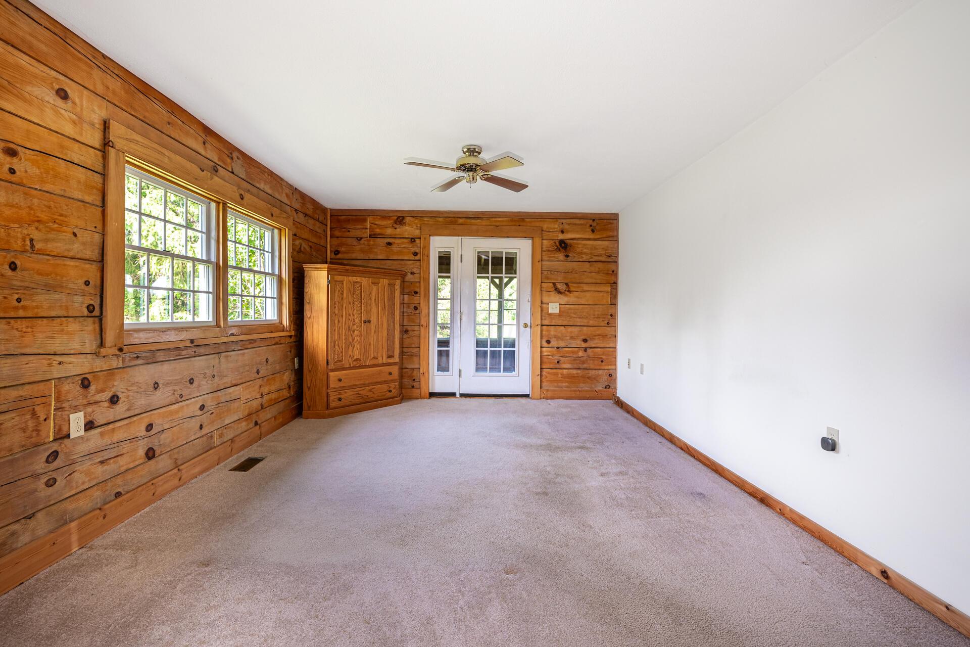 5329 Township Road 115 Property Photo 9
