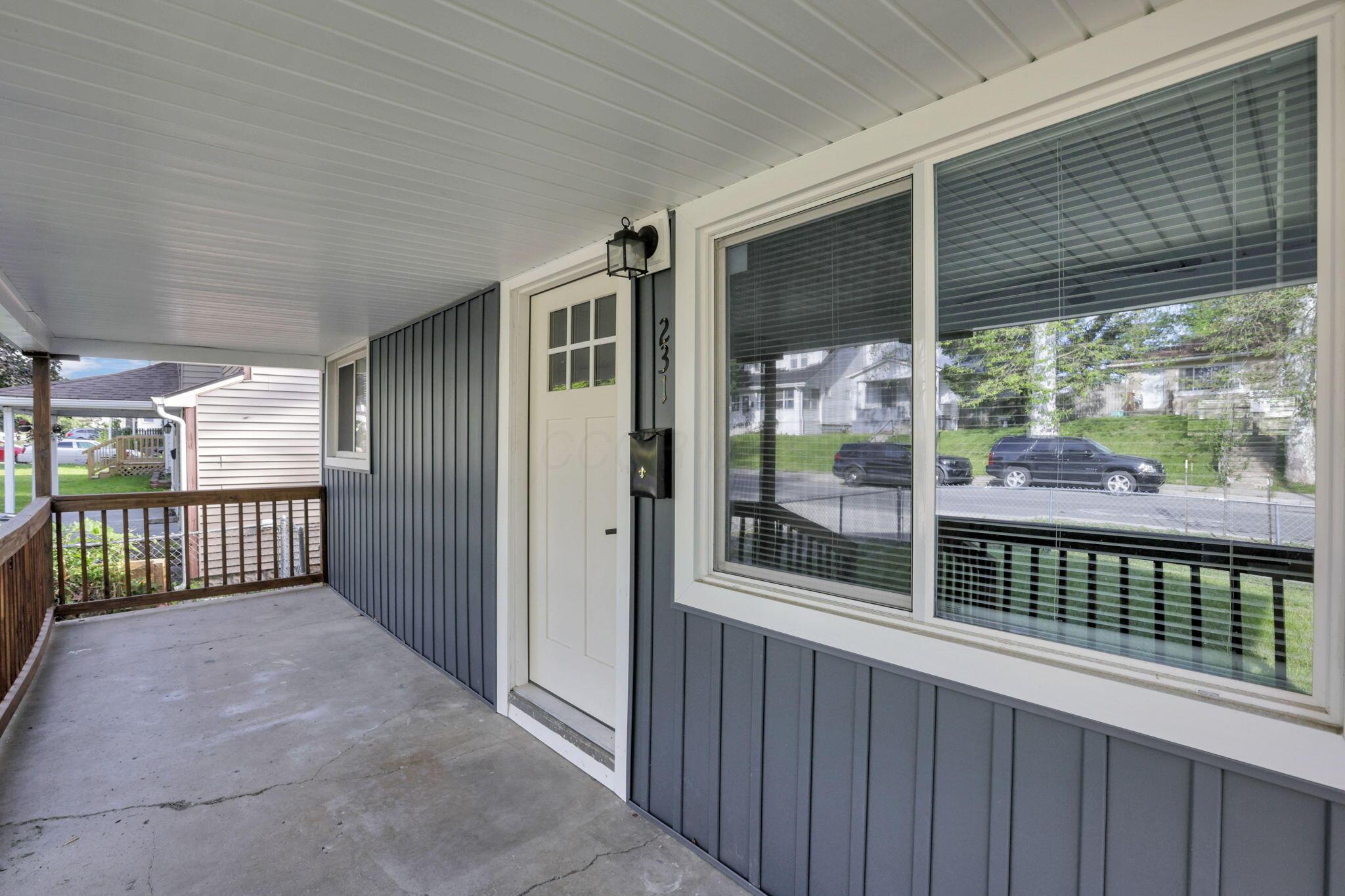 231 N Eureka Avenue Property Photo 5