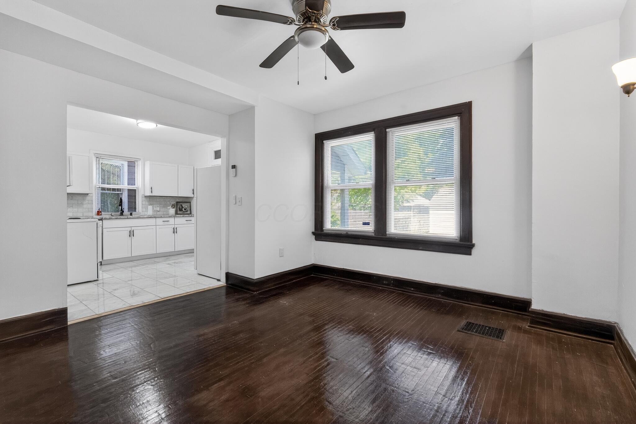 904 Studer Avenue Property Photo 8