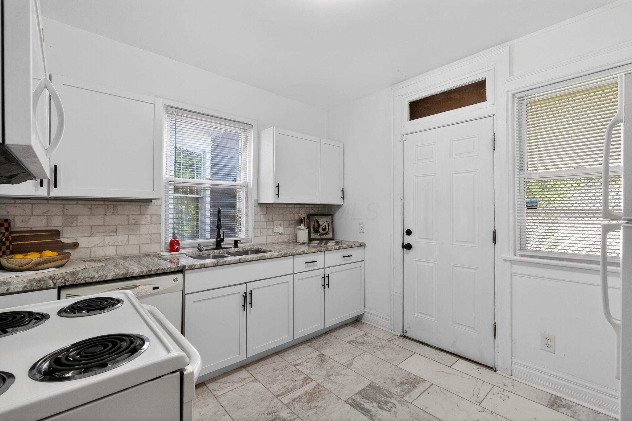 904 Studer Avenue Property Photo 10