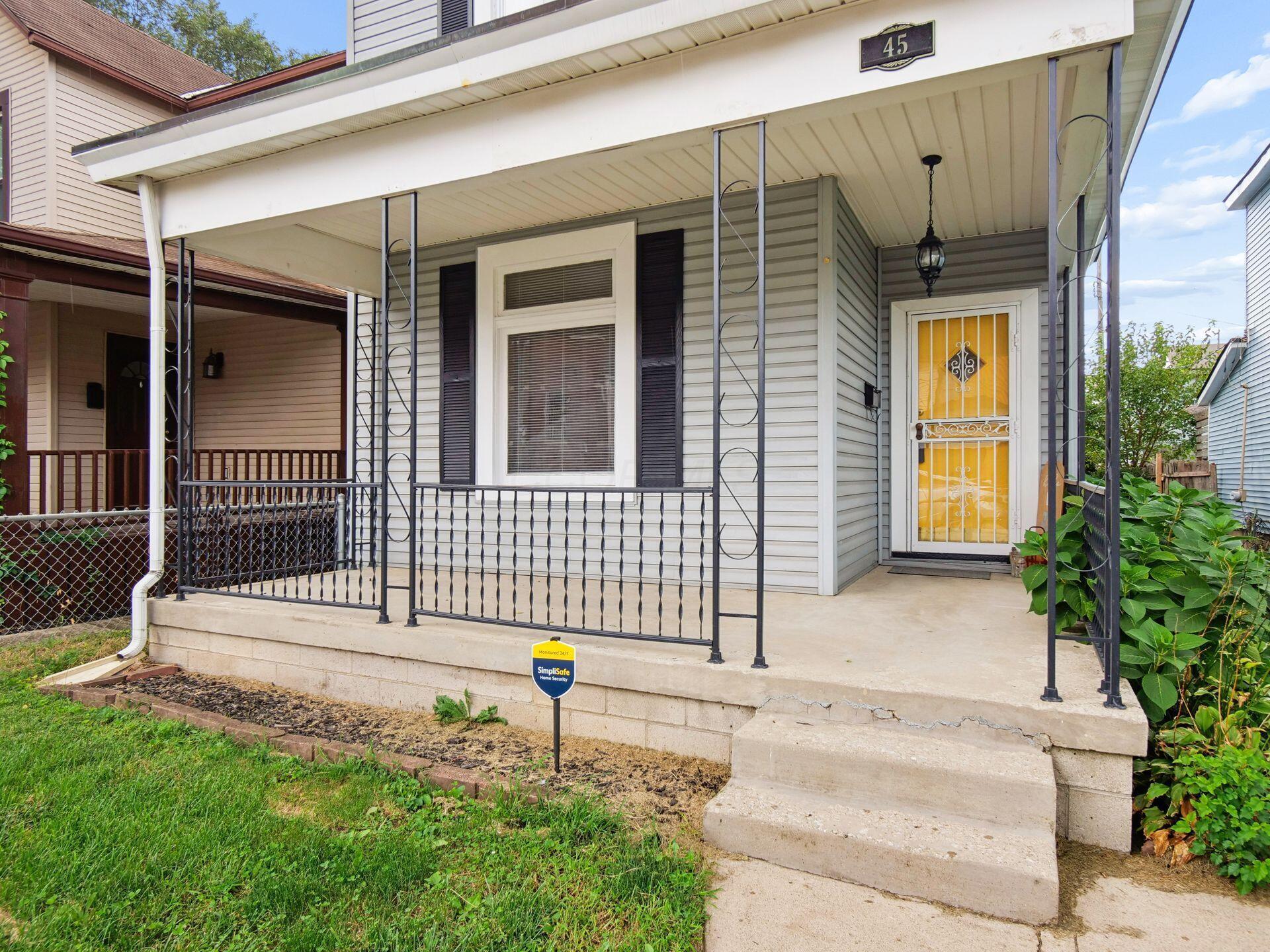 45 S Cypress Avenue Property Photo 1