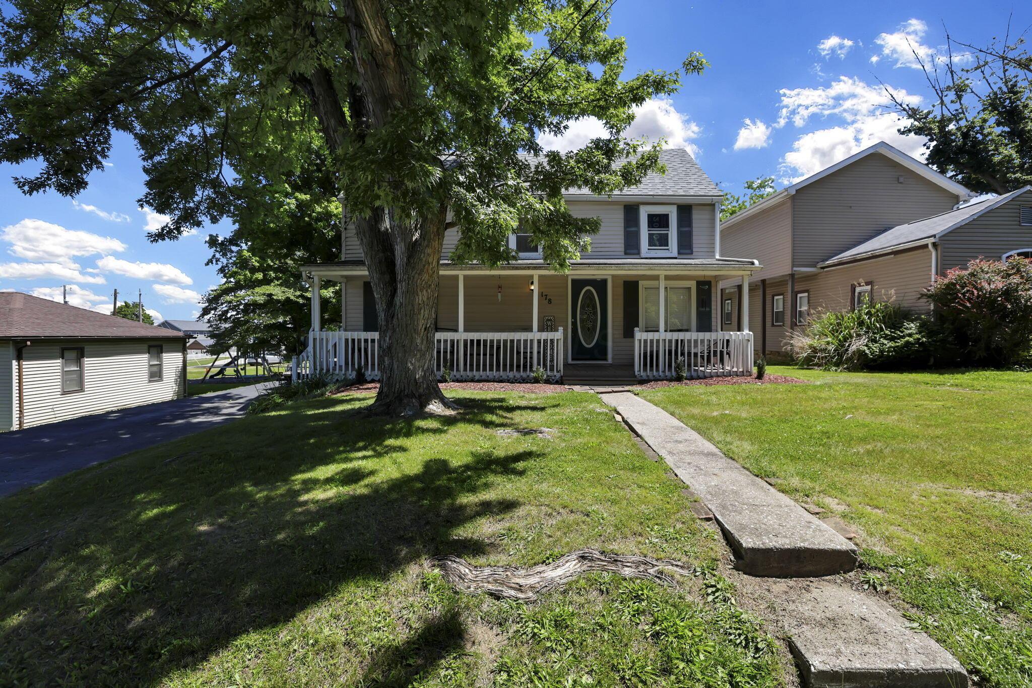 178 E South Street Property Photo 2