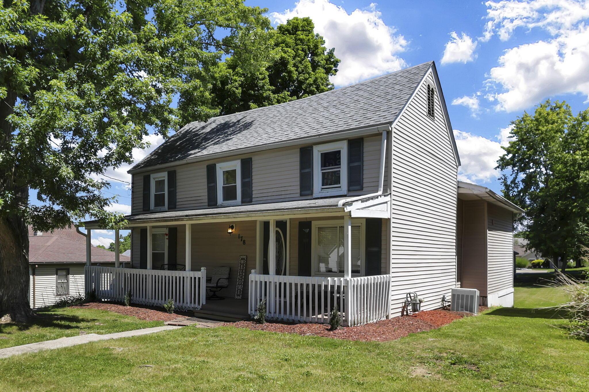 178 E South Street Property Photo 5