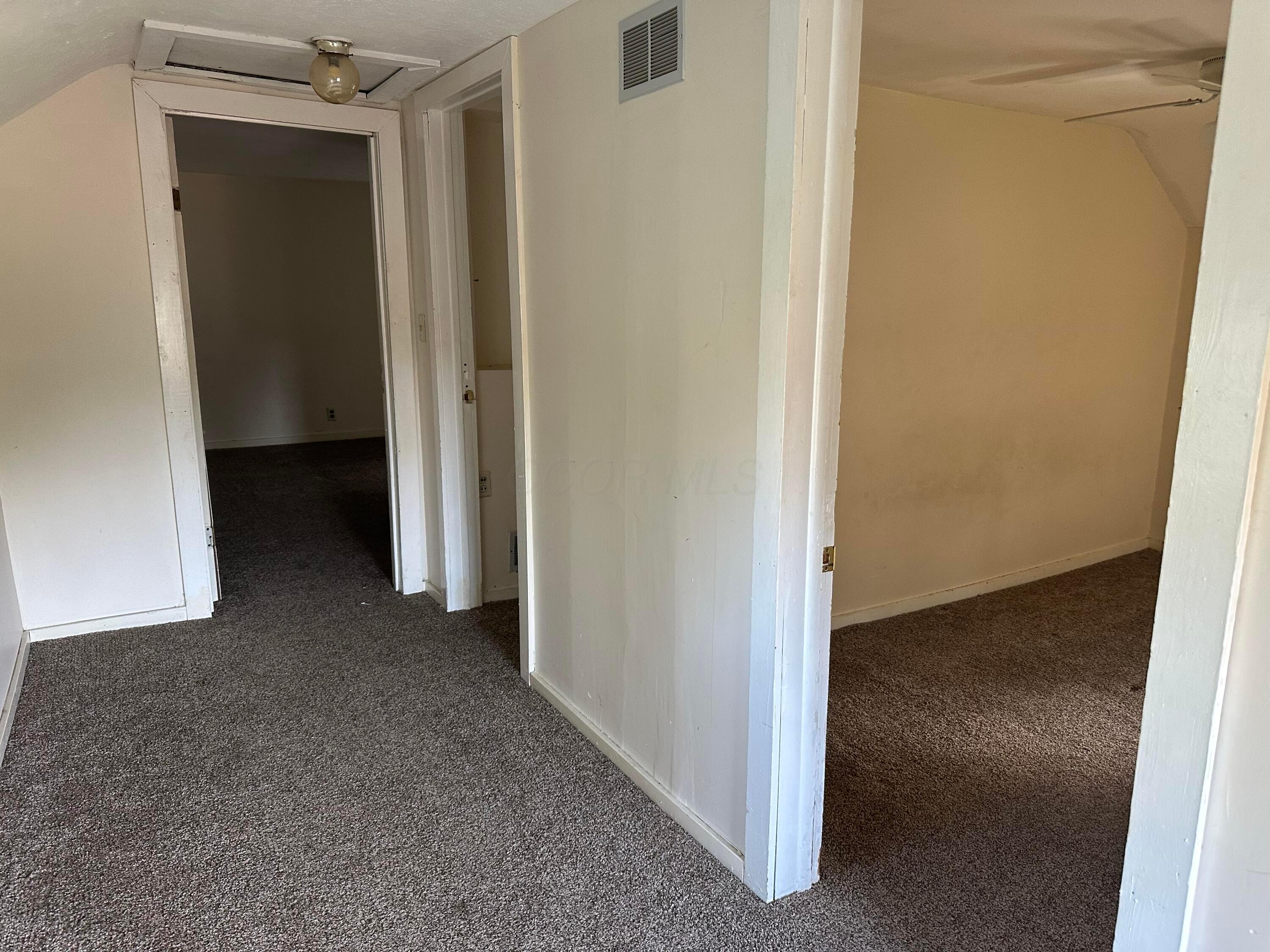 178 E South Street Property Photo 38