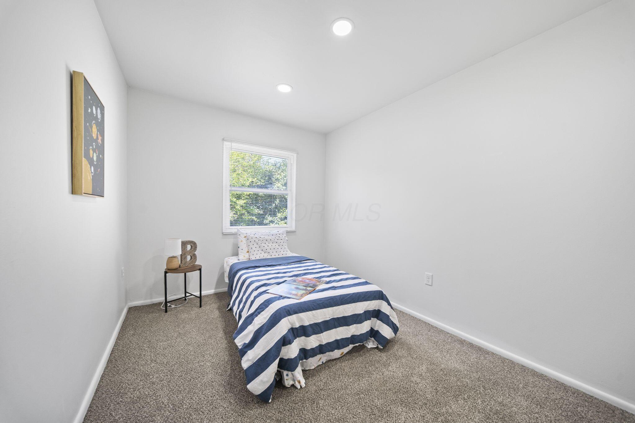 956 Jamaica Drive Property Photo 15