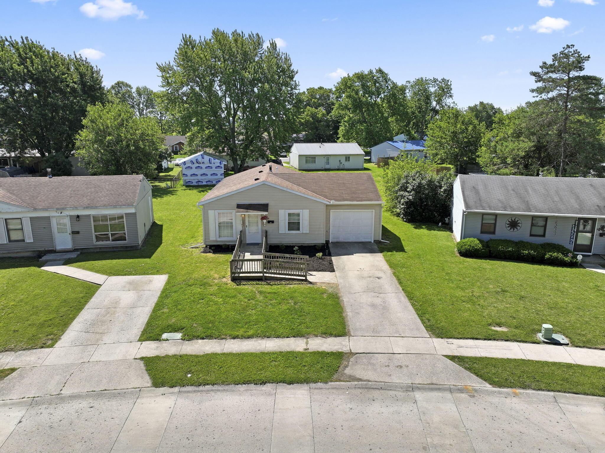 956 Jamaica Drive Property Photo 27