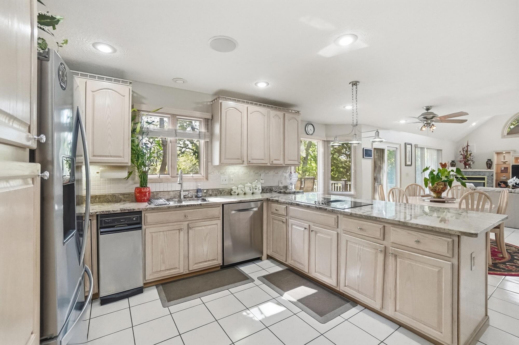 3135 Imperial Boulevard Property Photo 19