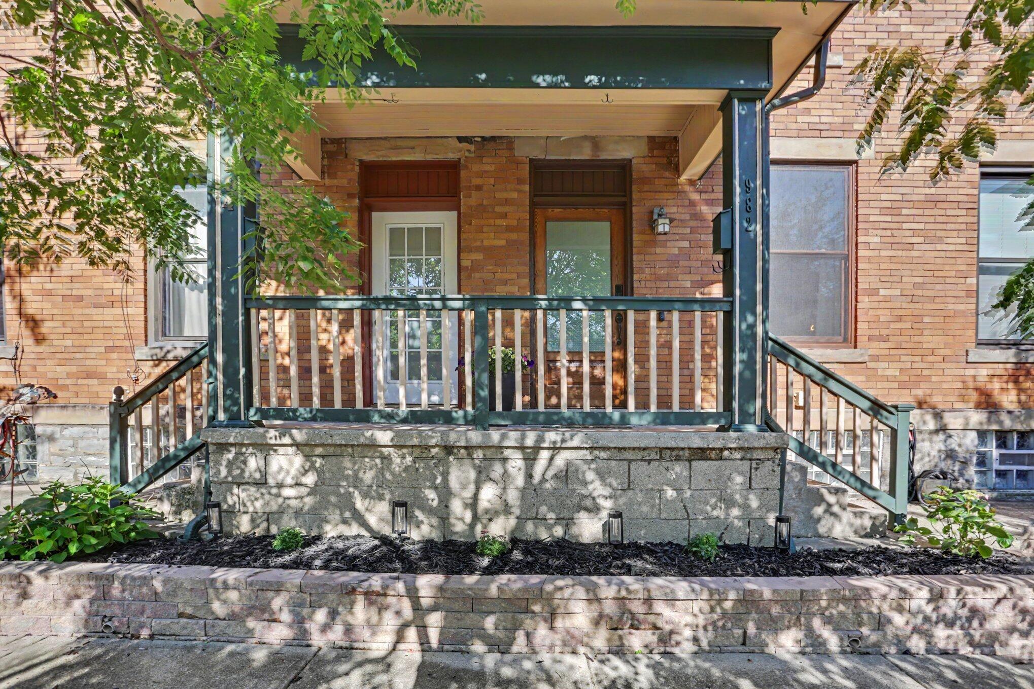 982 Highland Street Property Photo 2