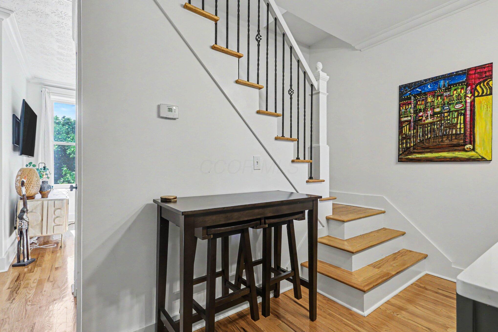 982 Highland Street Property Photo 6