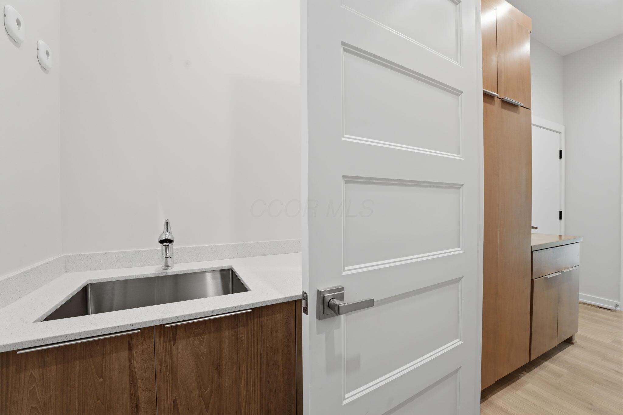 1015 Lale Point Property Photo 48