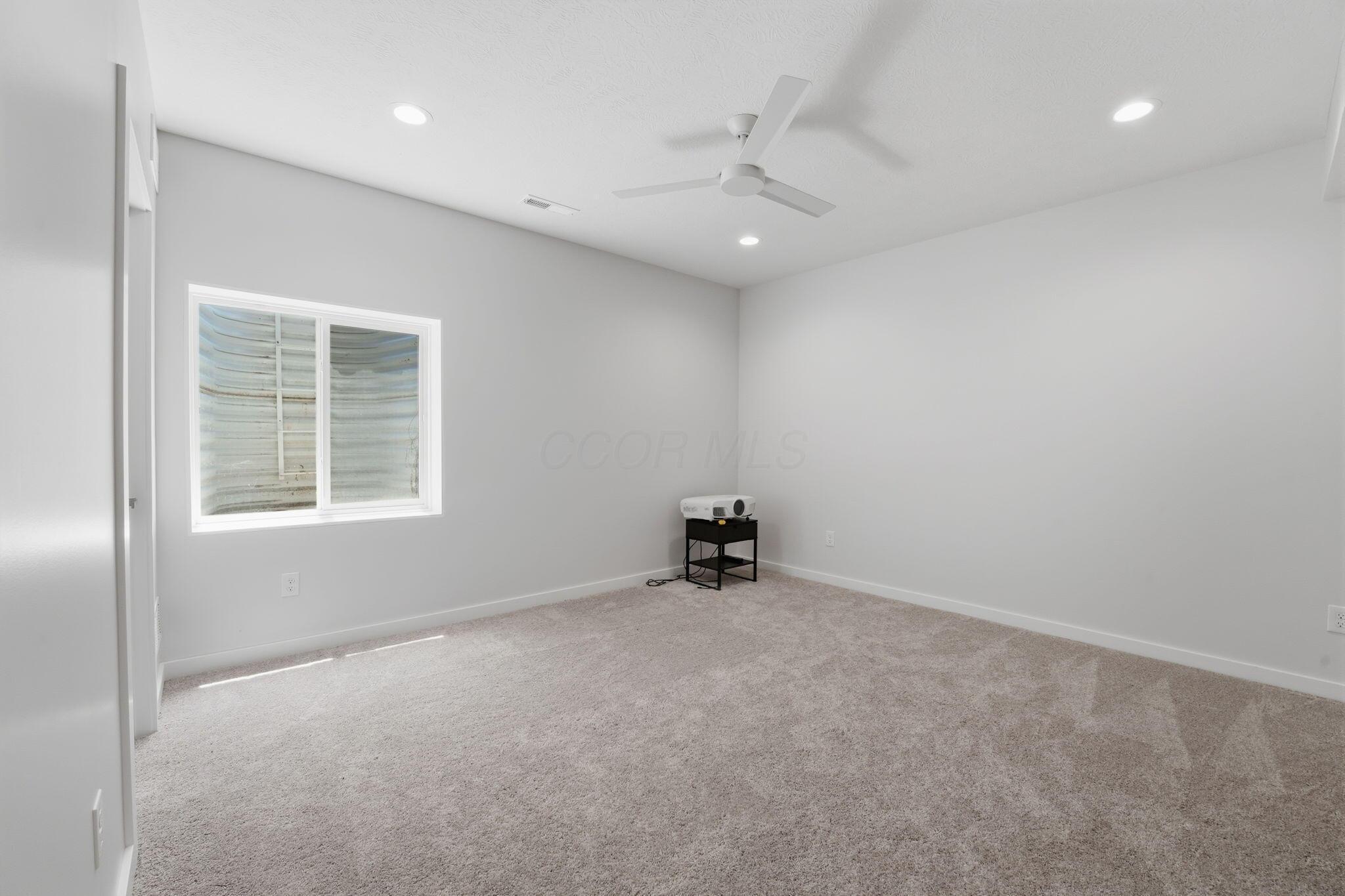 1015 Lale Point Property Photo 54