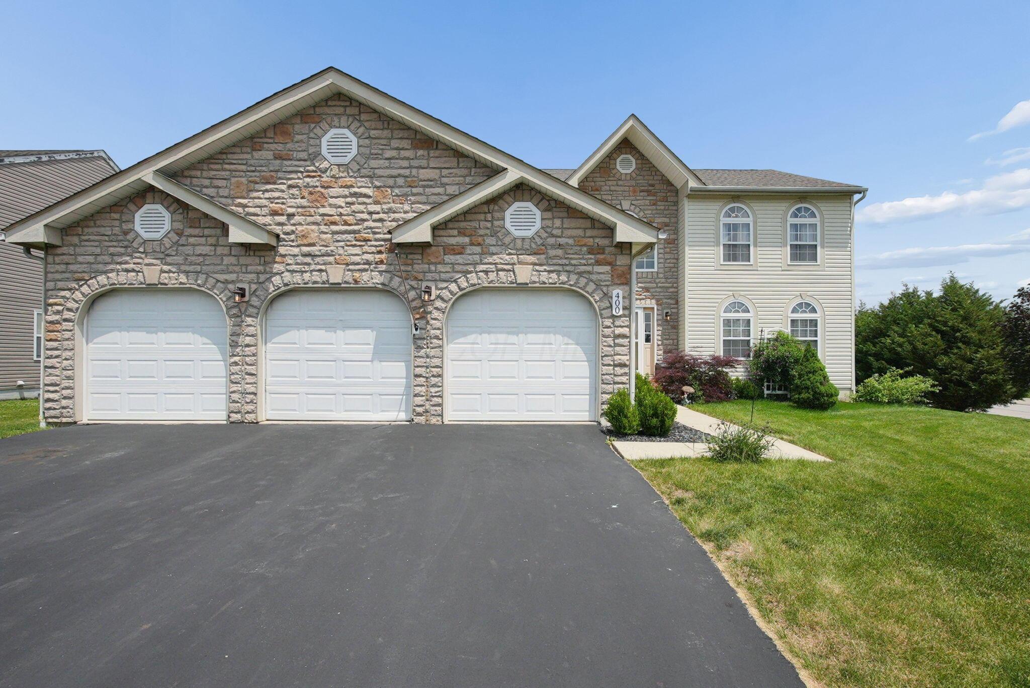 400 Alberta Drive Property Photo 1