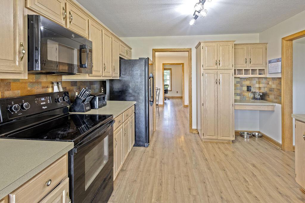 1050 Eckard Road Property Photo 8