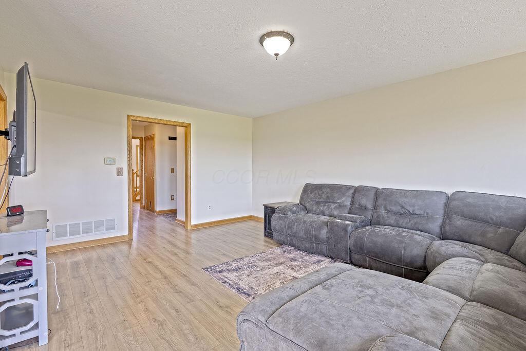 1050 Eckard Road Property Photo 11