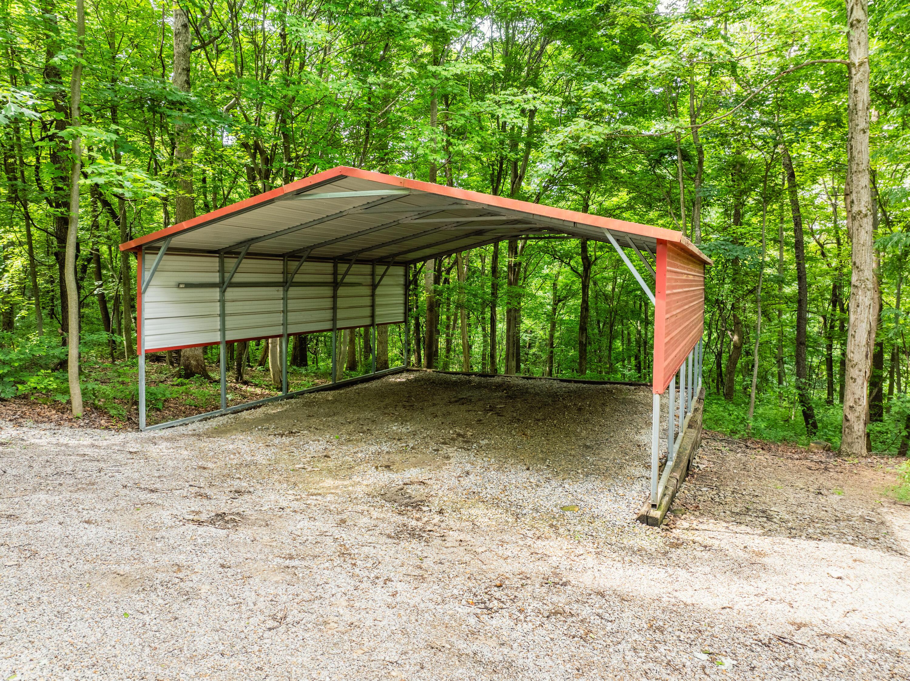 5674 Pleasant Valley Road Property Photo 4