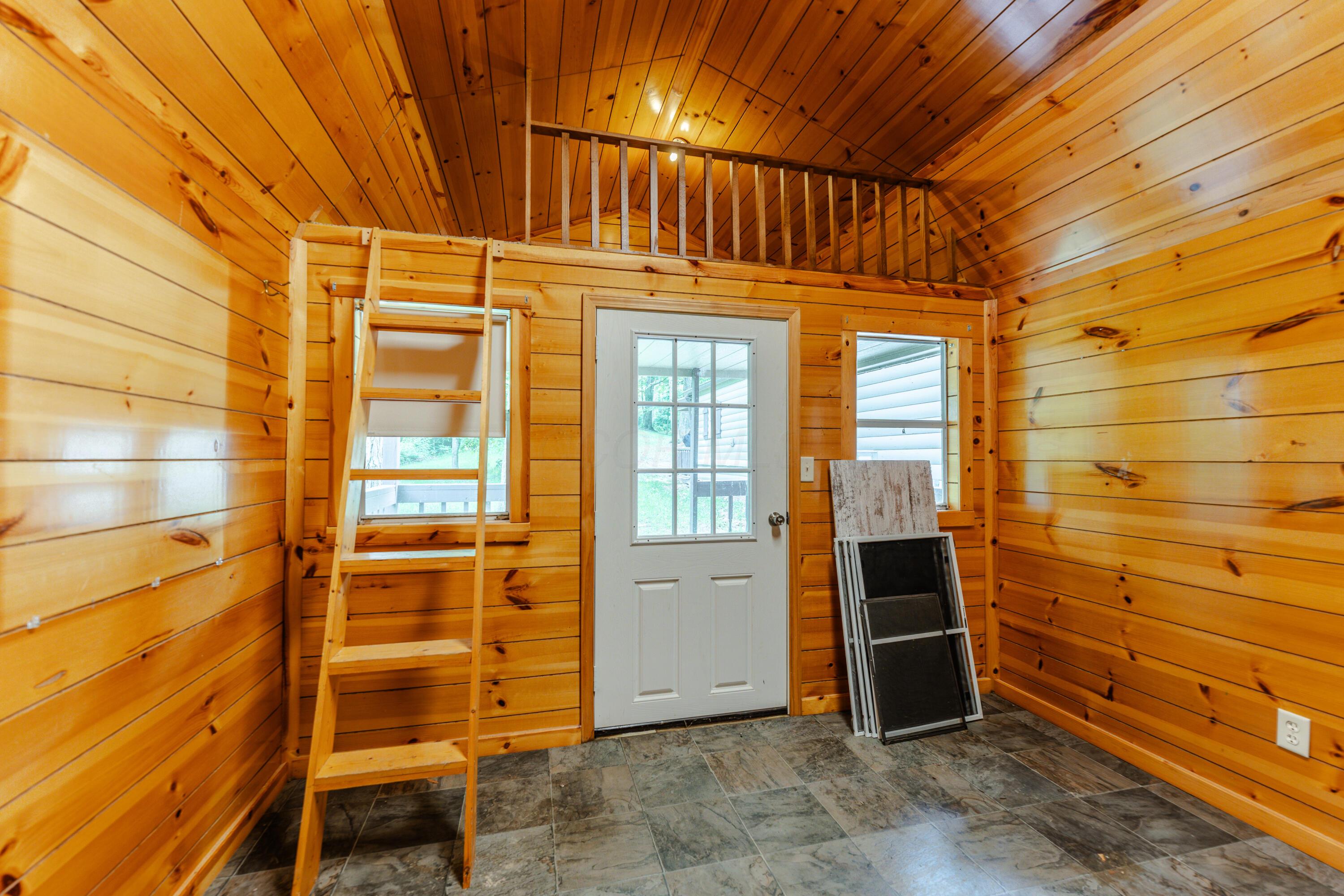 5674 Pleasant Valley Road Property Photo 39
