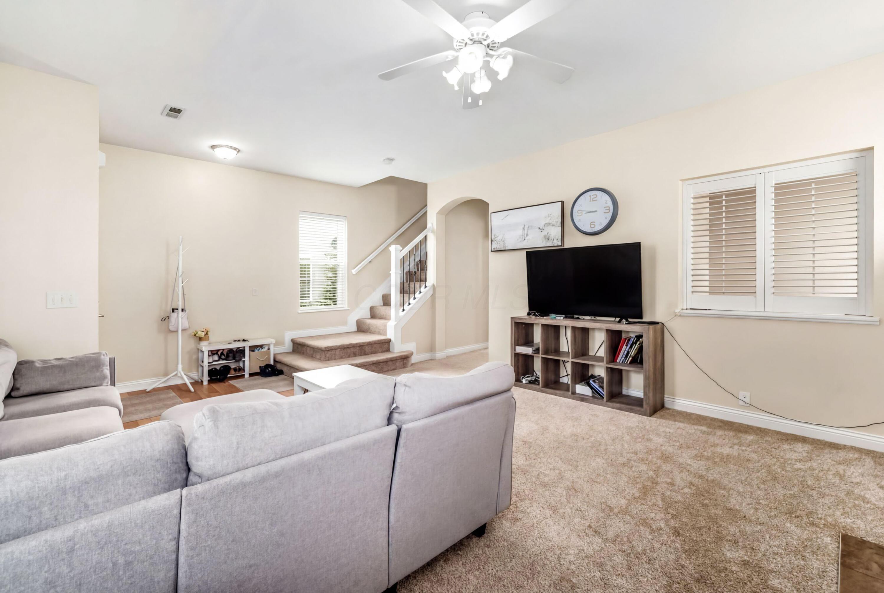 206 Lamplight Court Property Photo 6