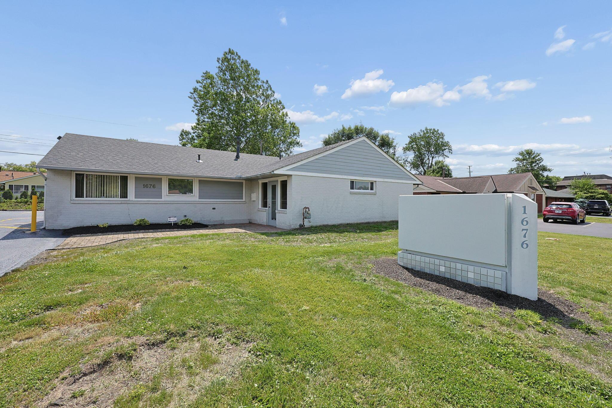 226020745 Property Photo 2