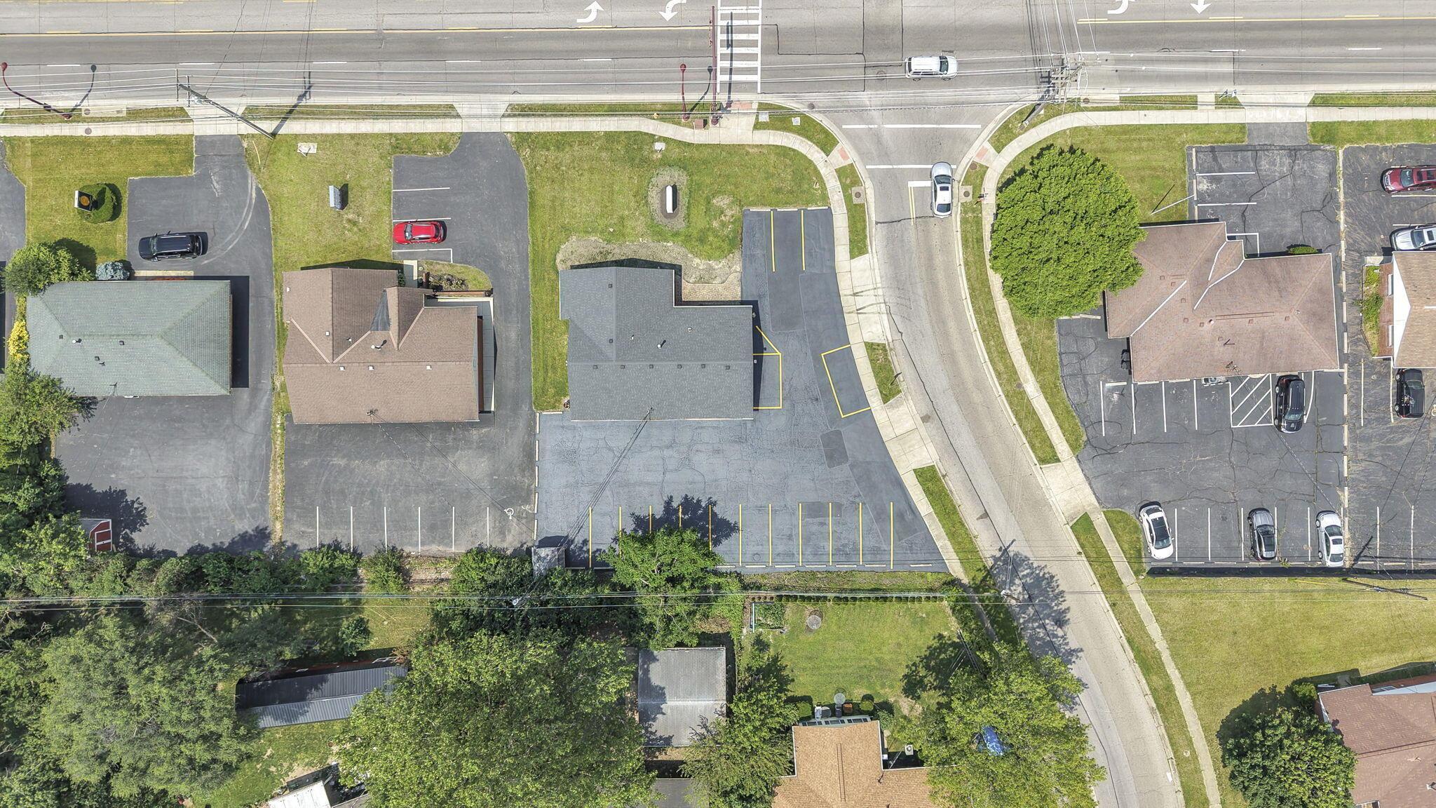 226020745 Property Photo 16