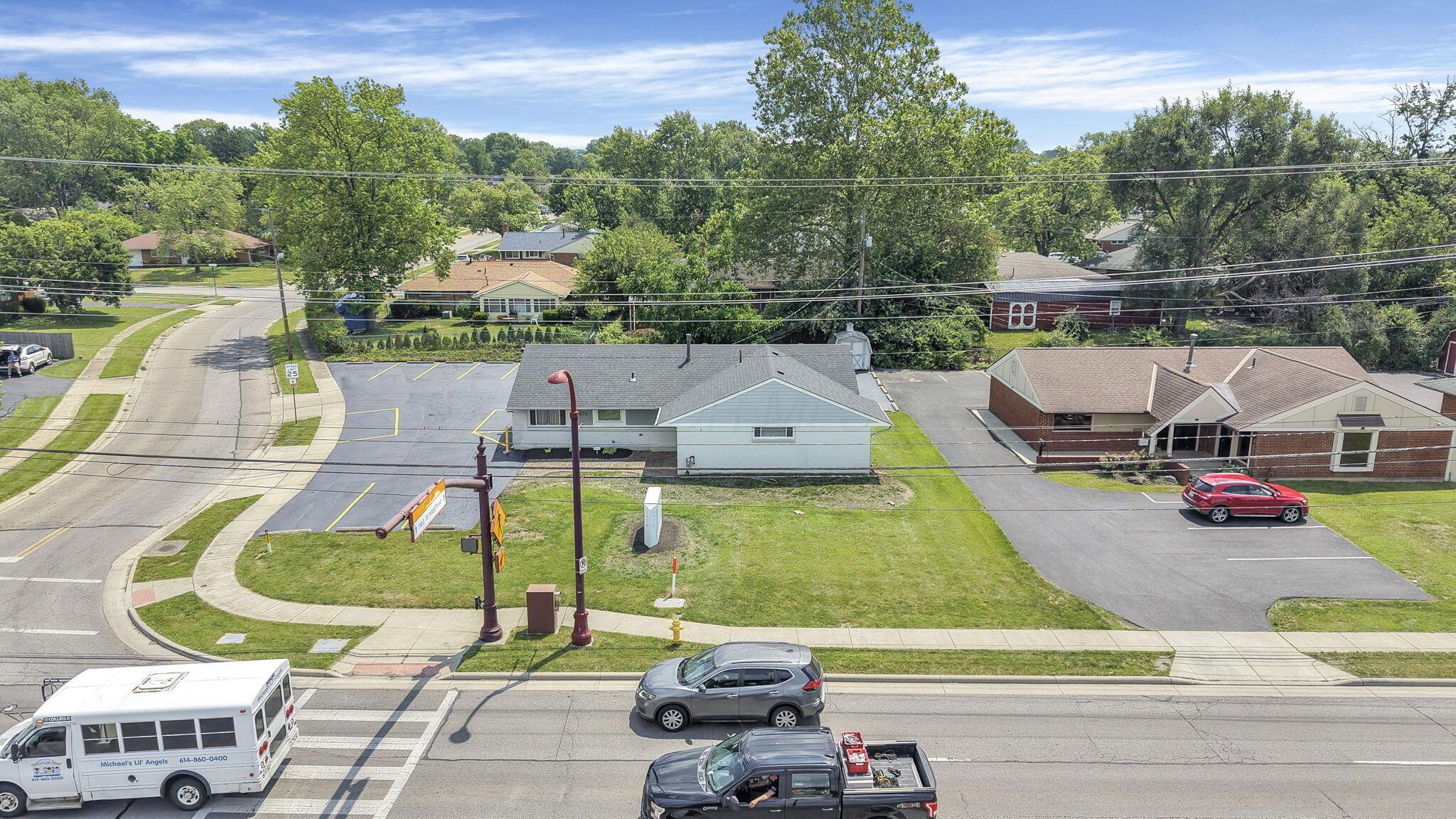 226020745 Property Photo 21