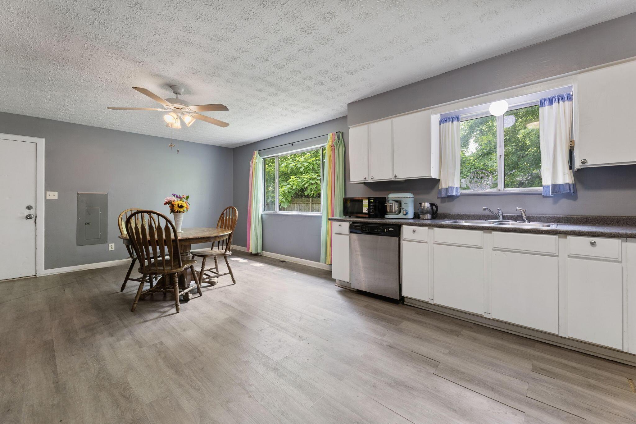 76 Harrison Street Sw Property Photo 18