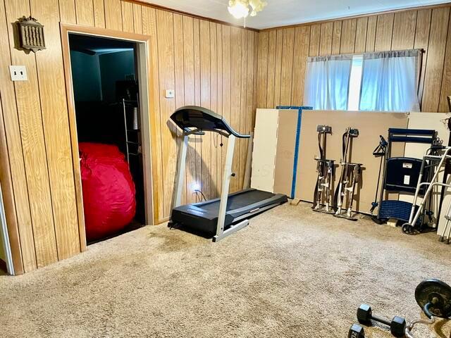 792 Poplar Street Property Photo 8