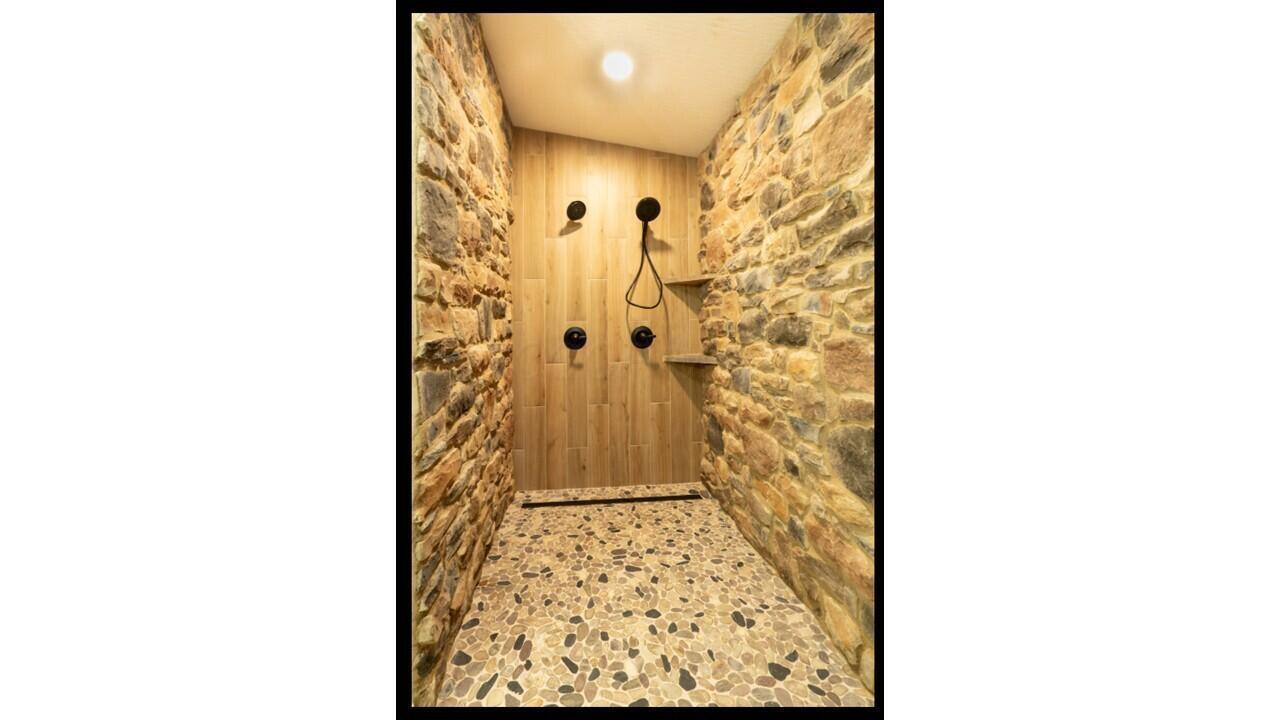 5645 Township Rd 250 Property Photo 4
