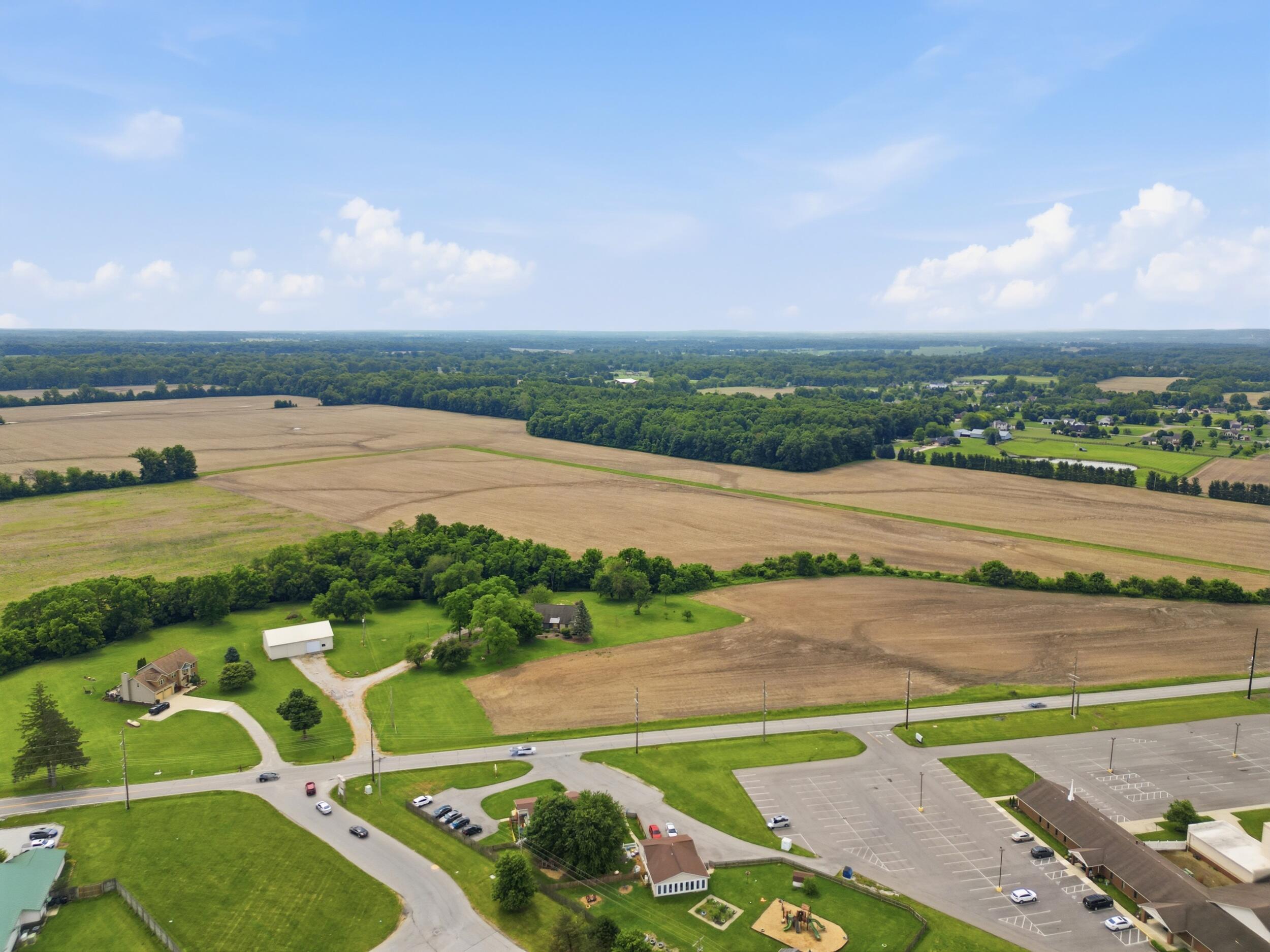 11876 Pickerington Road Property Photo 4