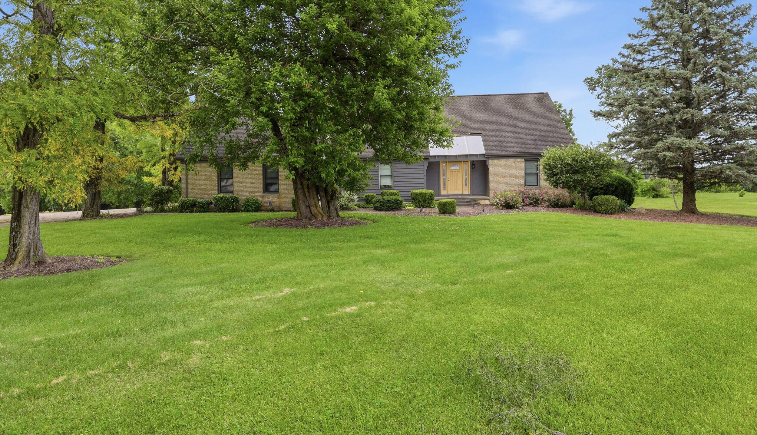 11876 Pickerington Road Property Photo 5