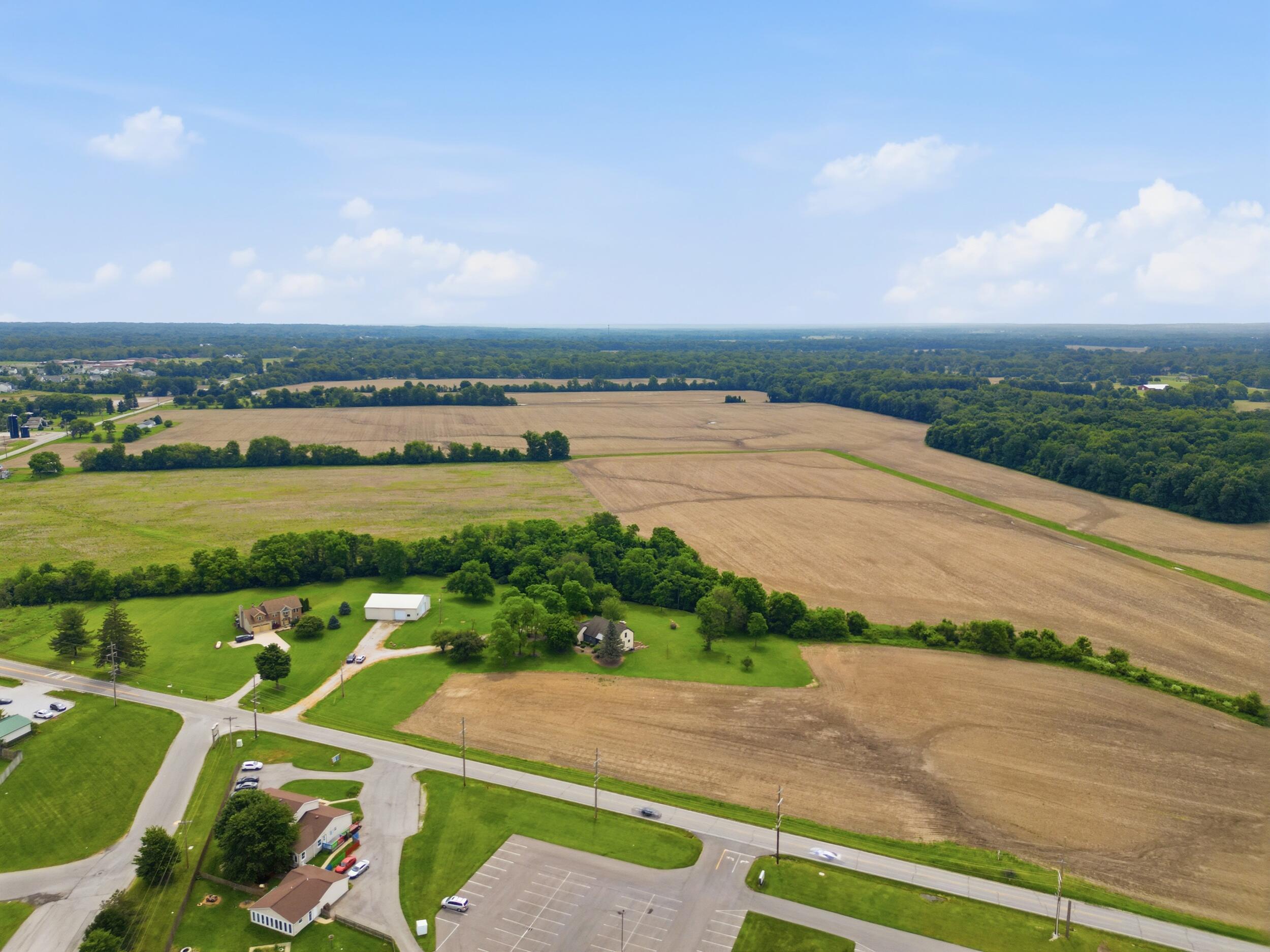 11876 Pickerington Road Property Photo 7