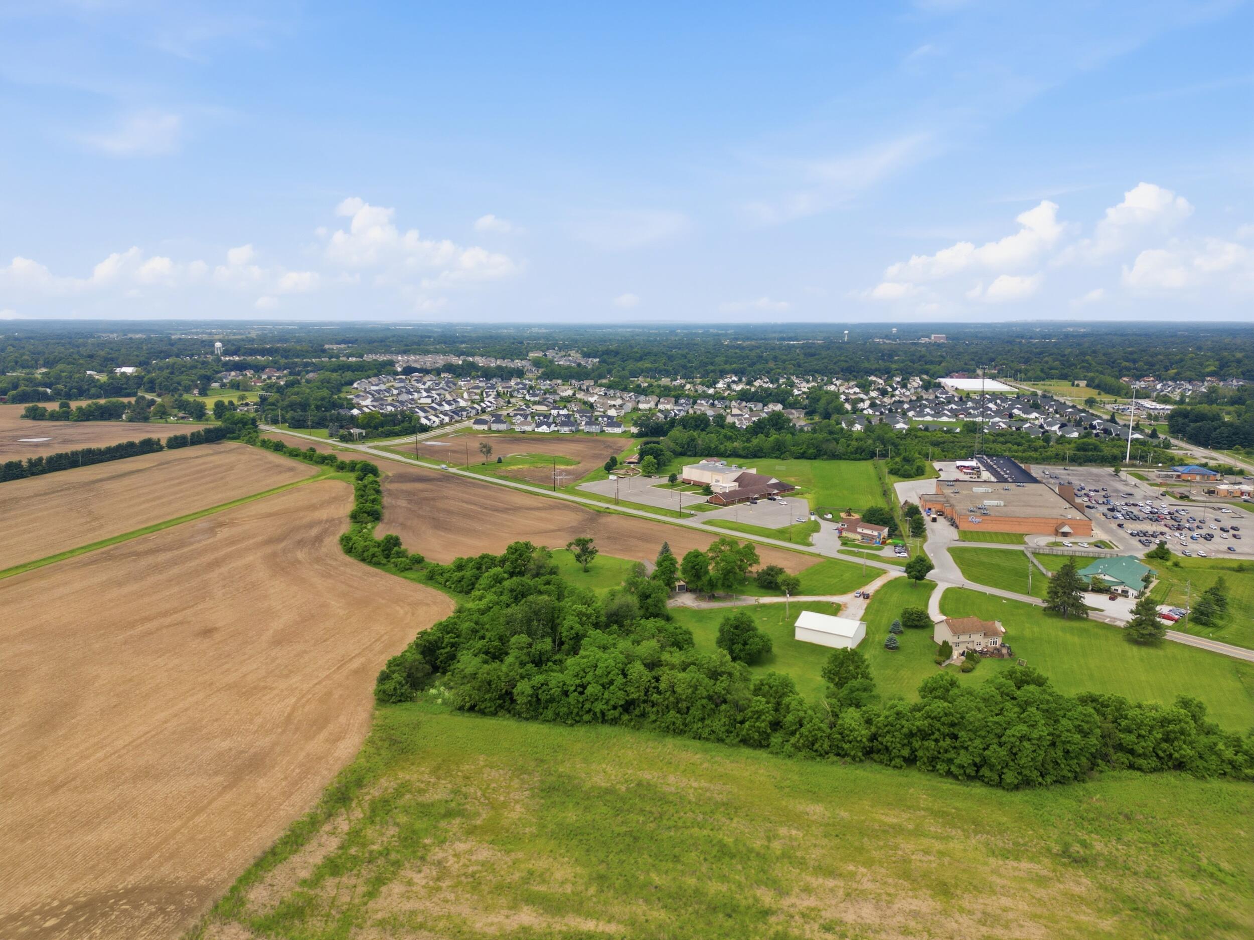 11876 Pickerington Road Property Photo 8