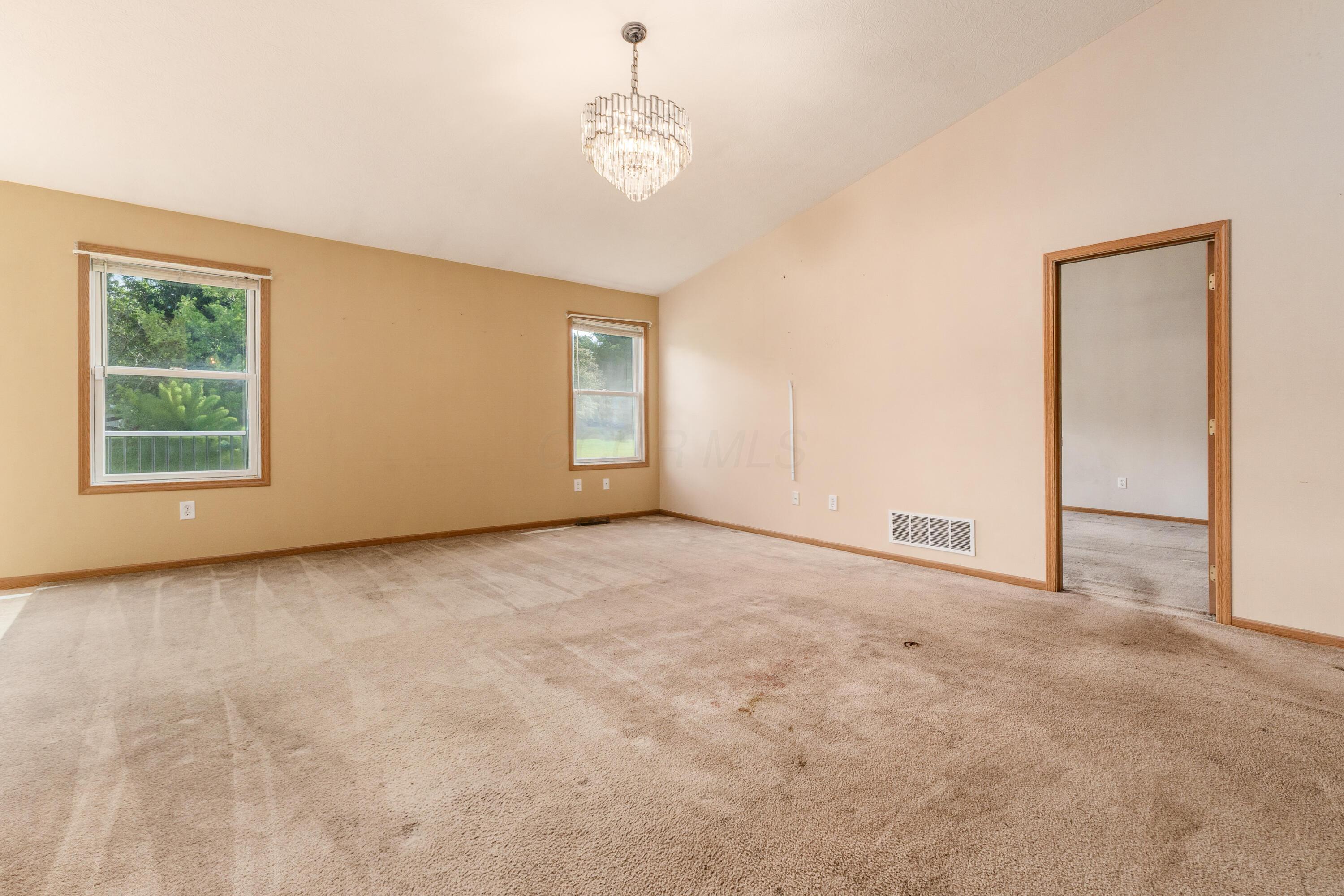 8580 Old Field Birch Drive Property Photo 7