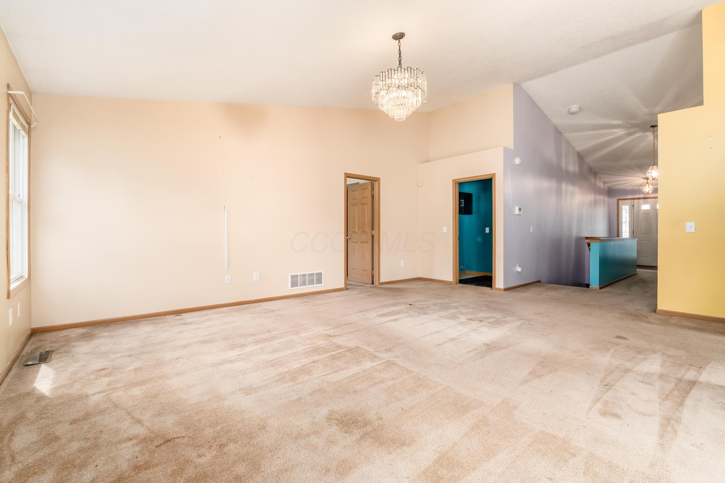 8580 Old Field Birch Drive Property Photo 8