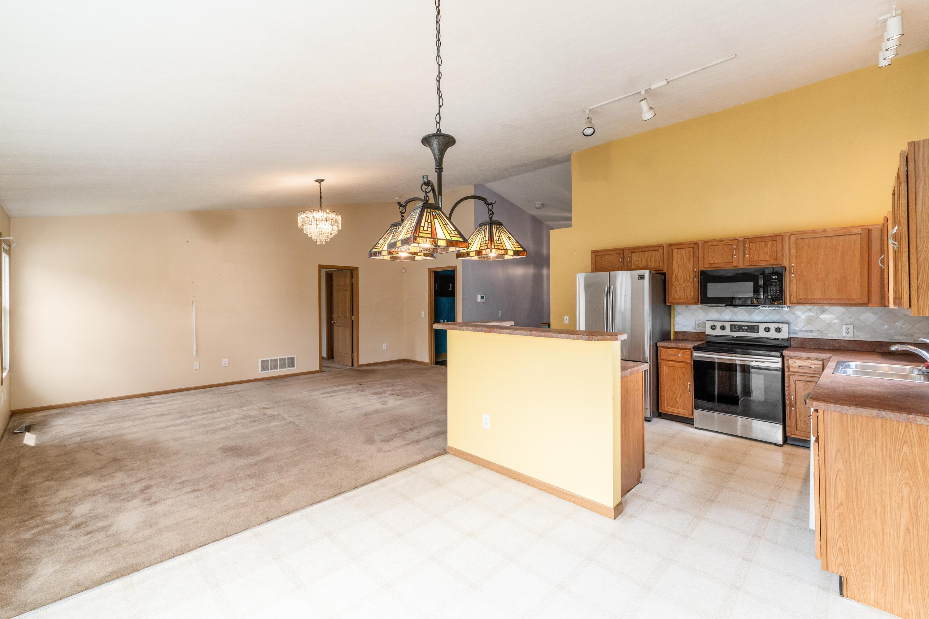 8580 Old Field Birch Drive Property Photo 11