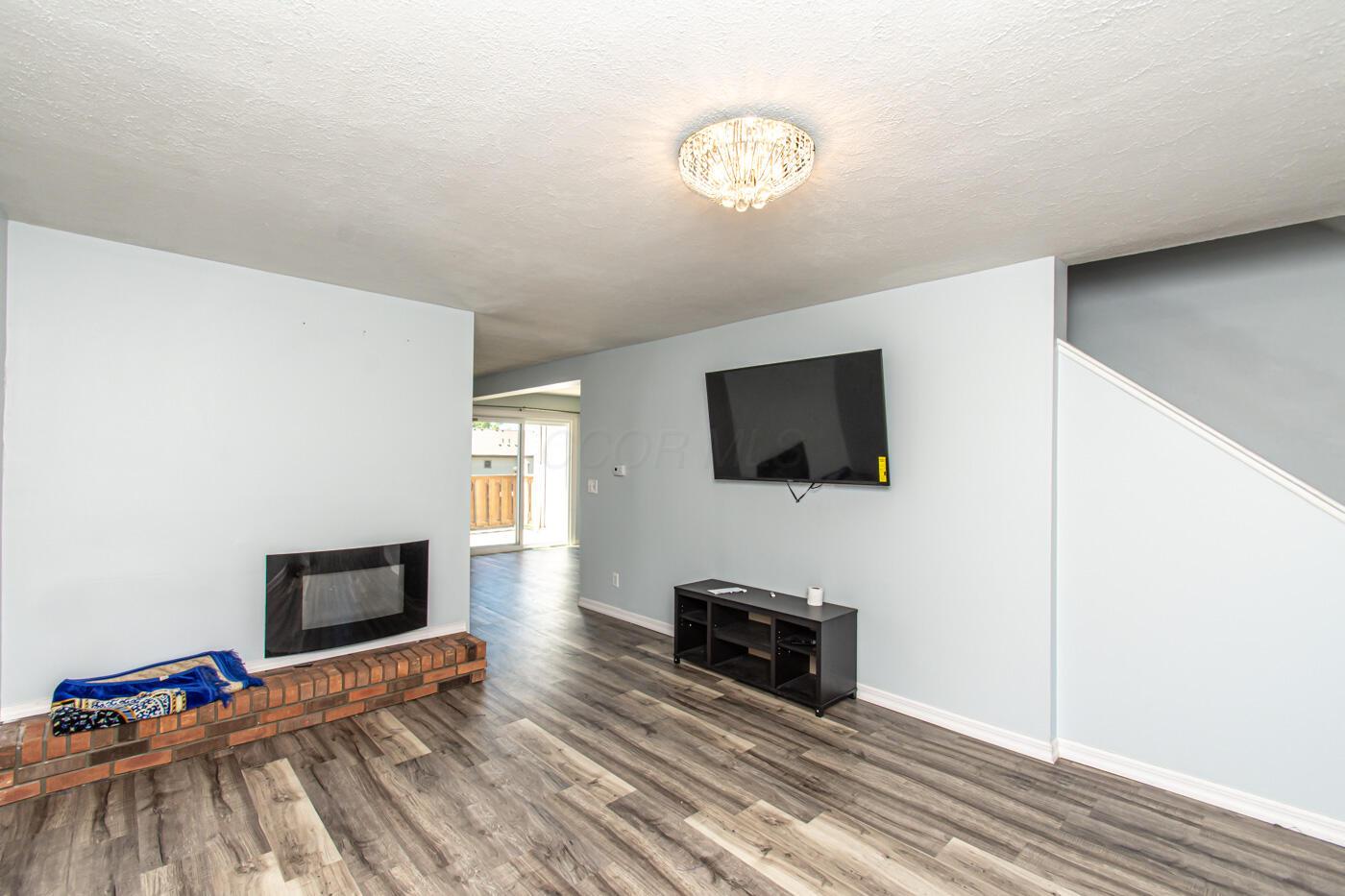 3304 Ultimate Way Property Photo 5
