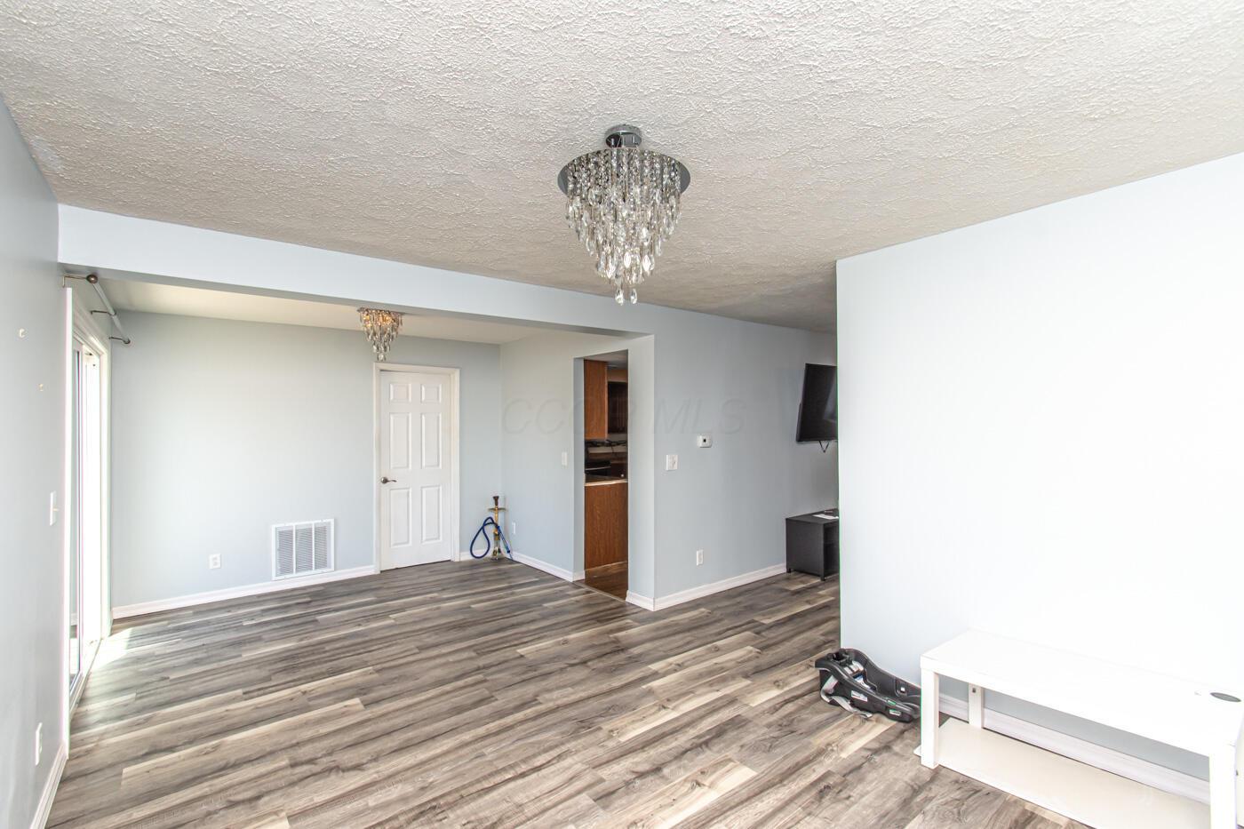 3304 Ultimate Way Property Photo 10
