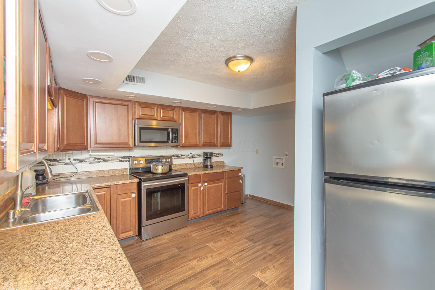 3304 Ultimate Way Property Photo 18