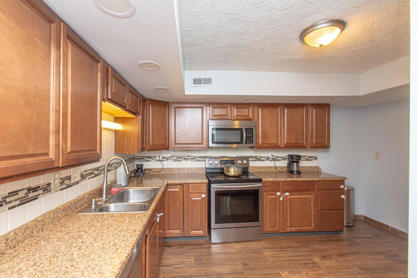 3304 Ultimate Way Property Photo 19