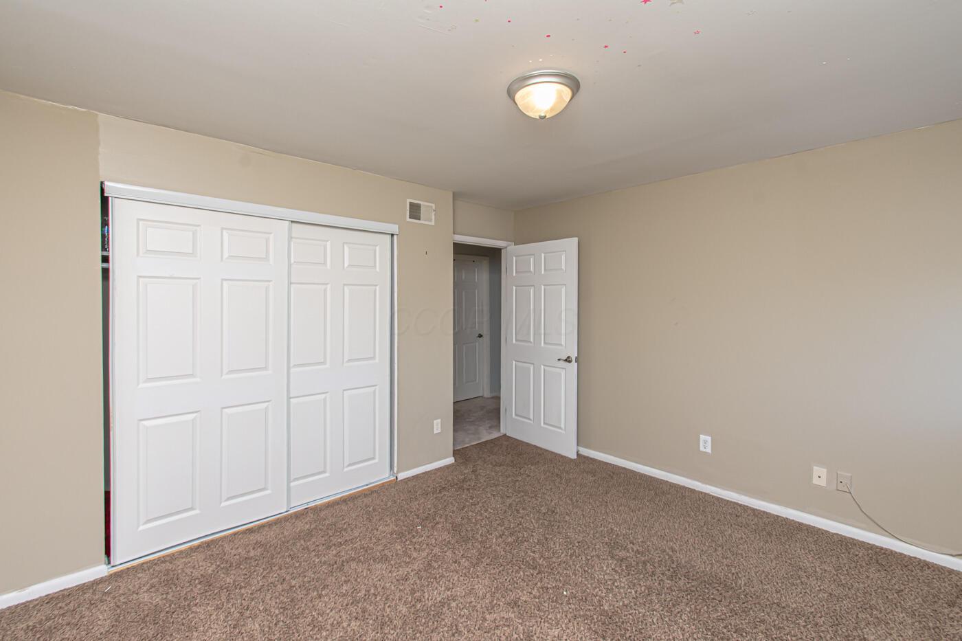 3304 Ultimate Way Property Photo 28