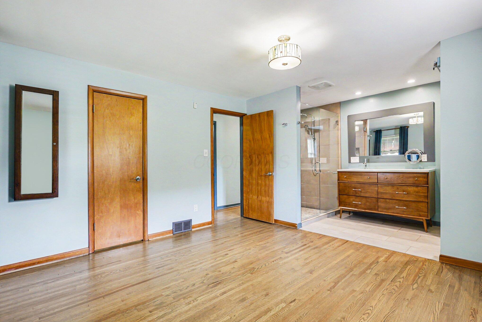 3140 Fishinger Road Property Photo 14