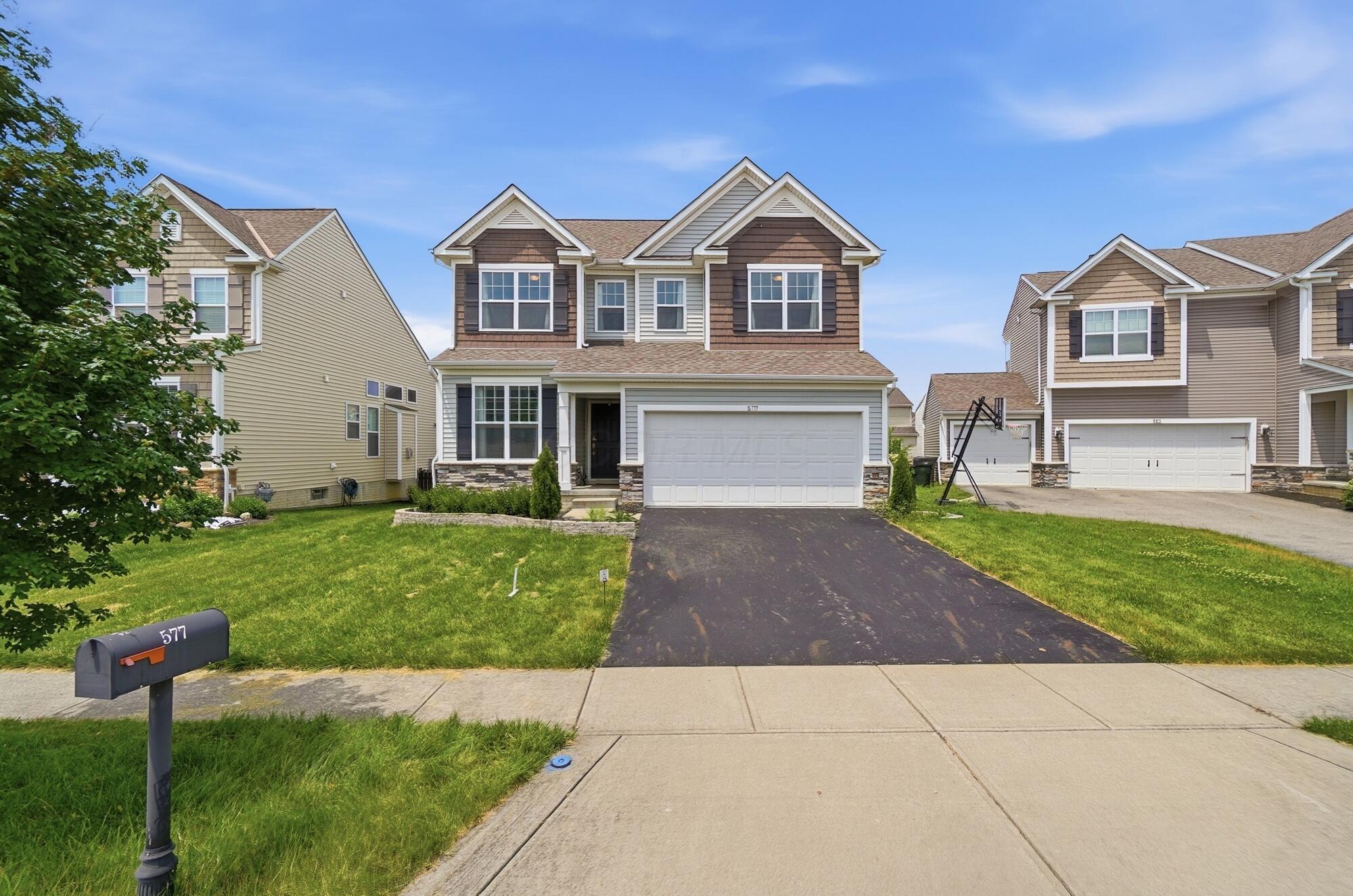 577 Carnaval Creek Drive Property Photo 1