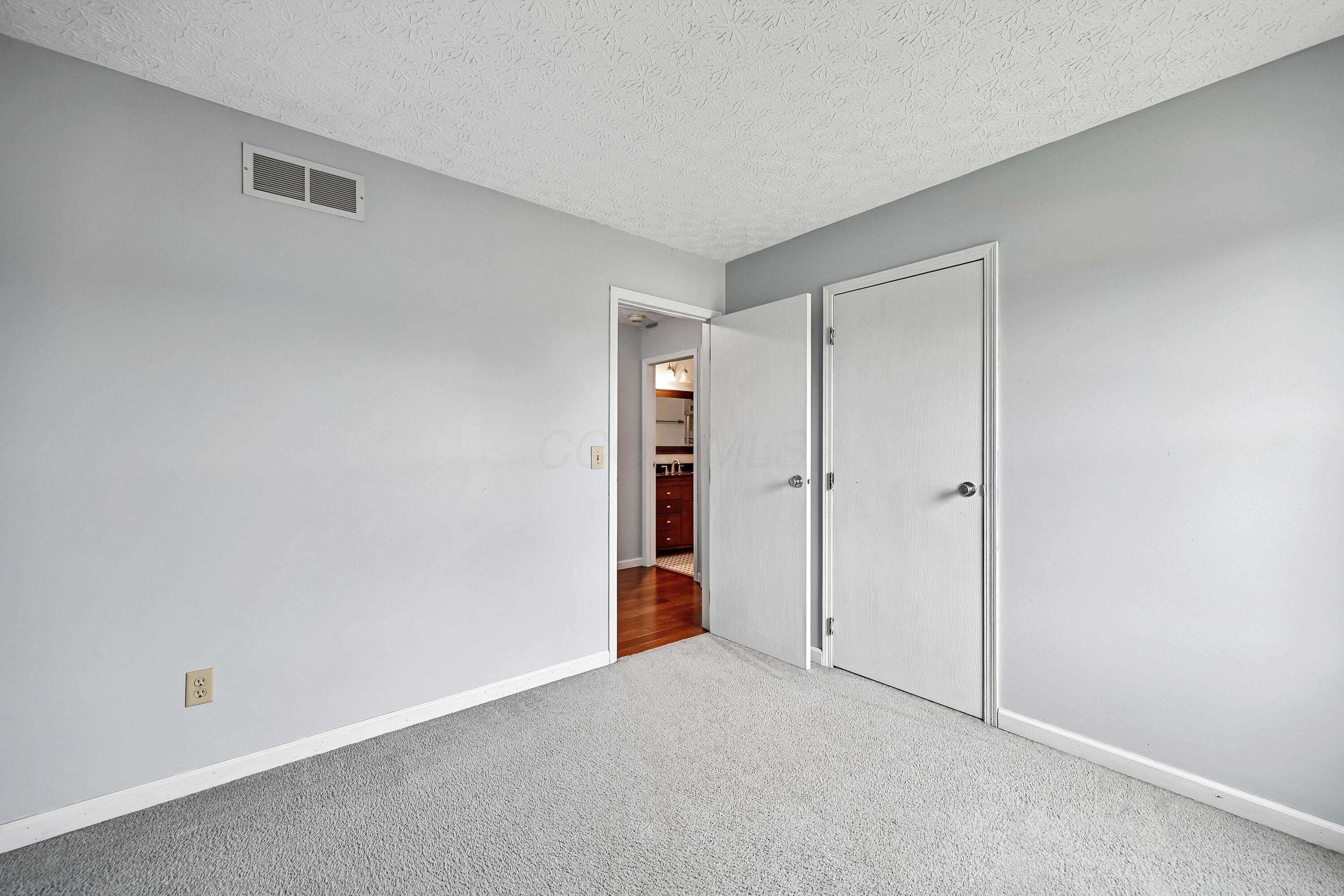 939 Brockwell Drive Property Photo 37