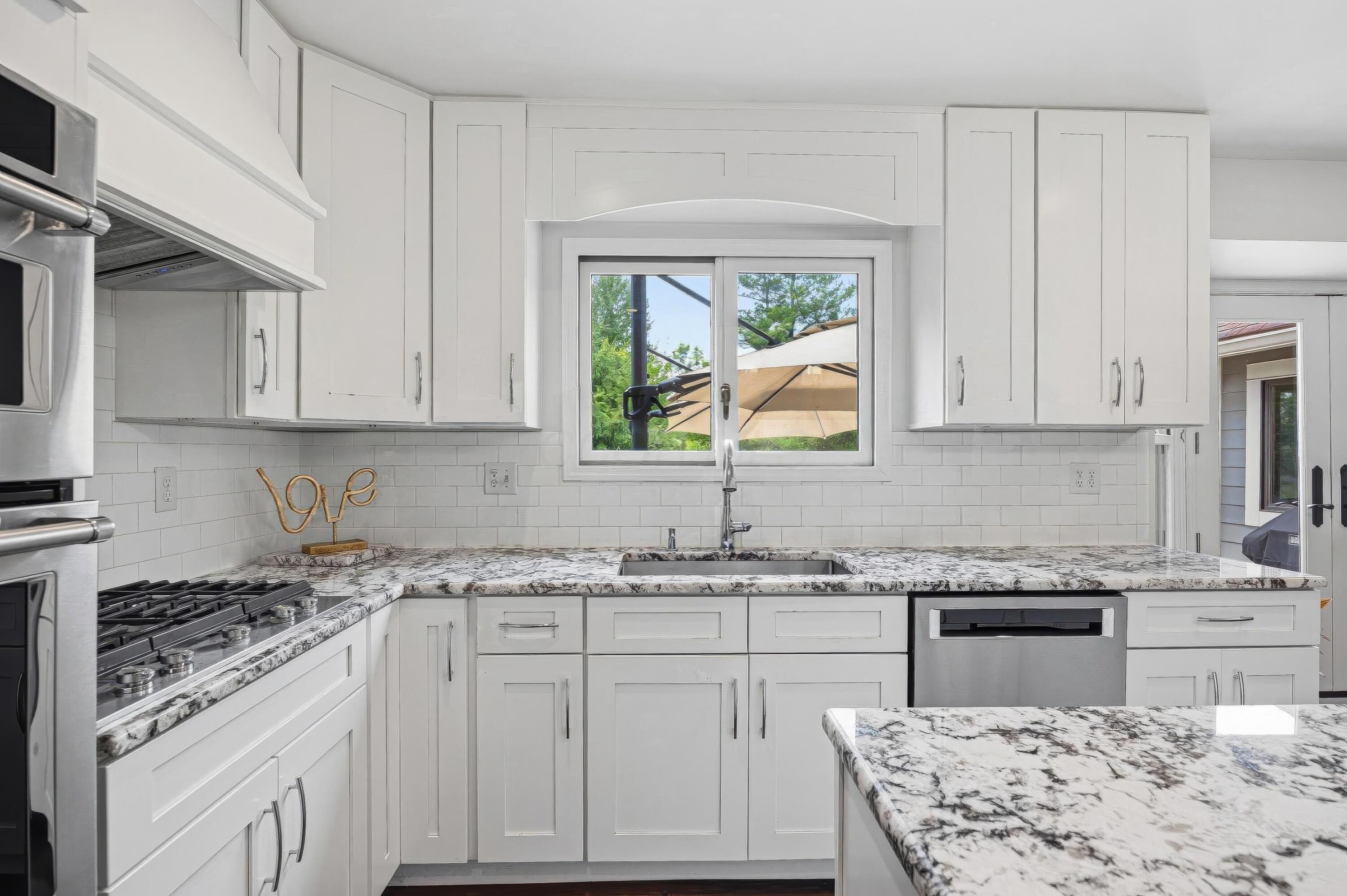 8815 Davington Drive Property Photo 14