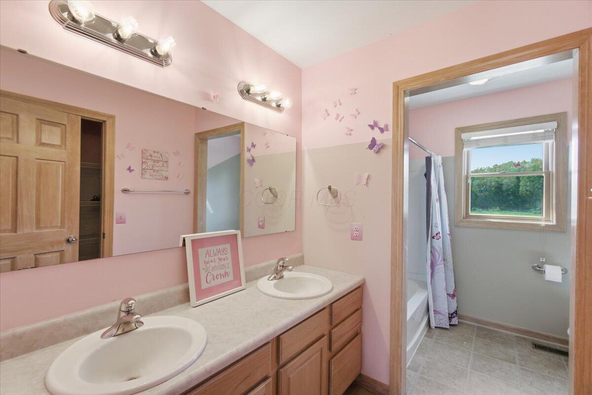 19900 Collins Road Property Photo 49