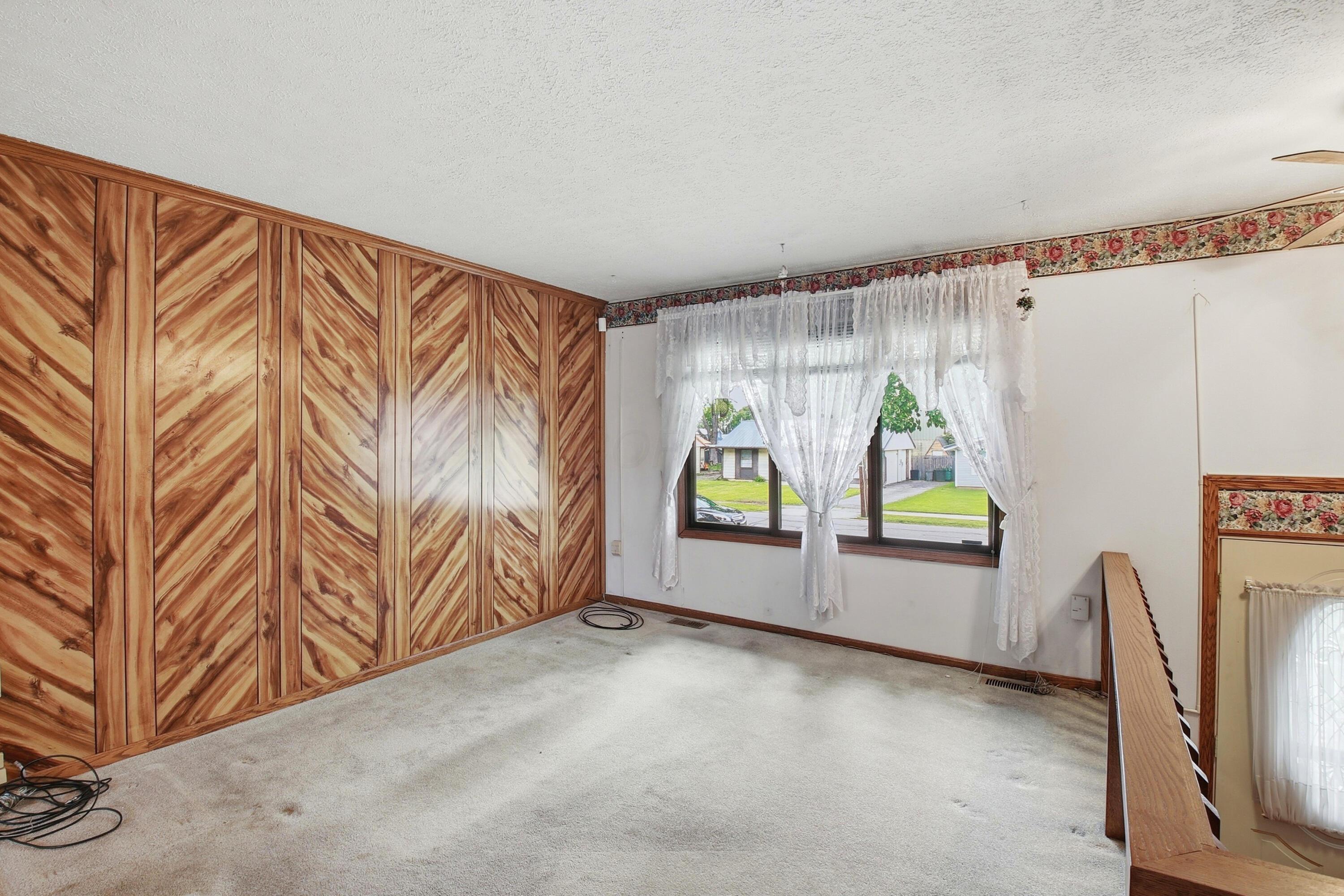 799 Vancouver Drive Property Photo 5