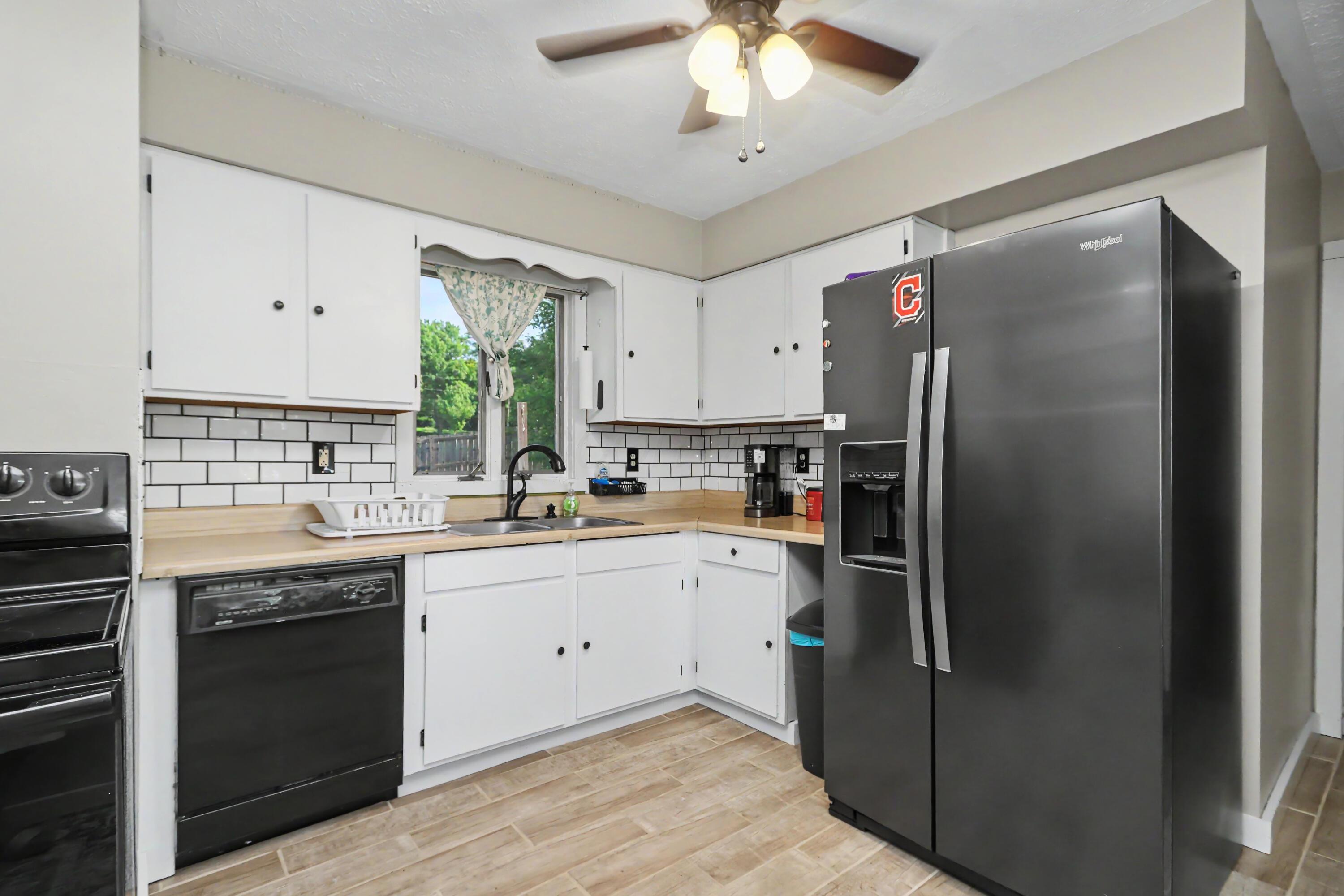 14 Fast Street Property Photo 7